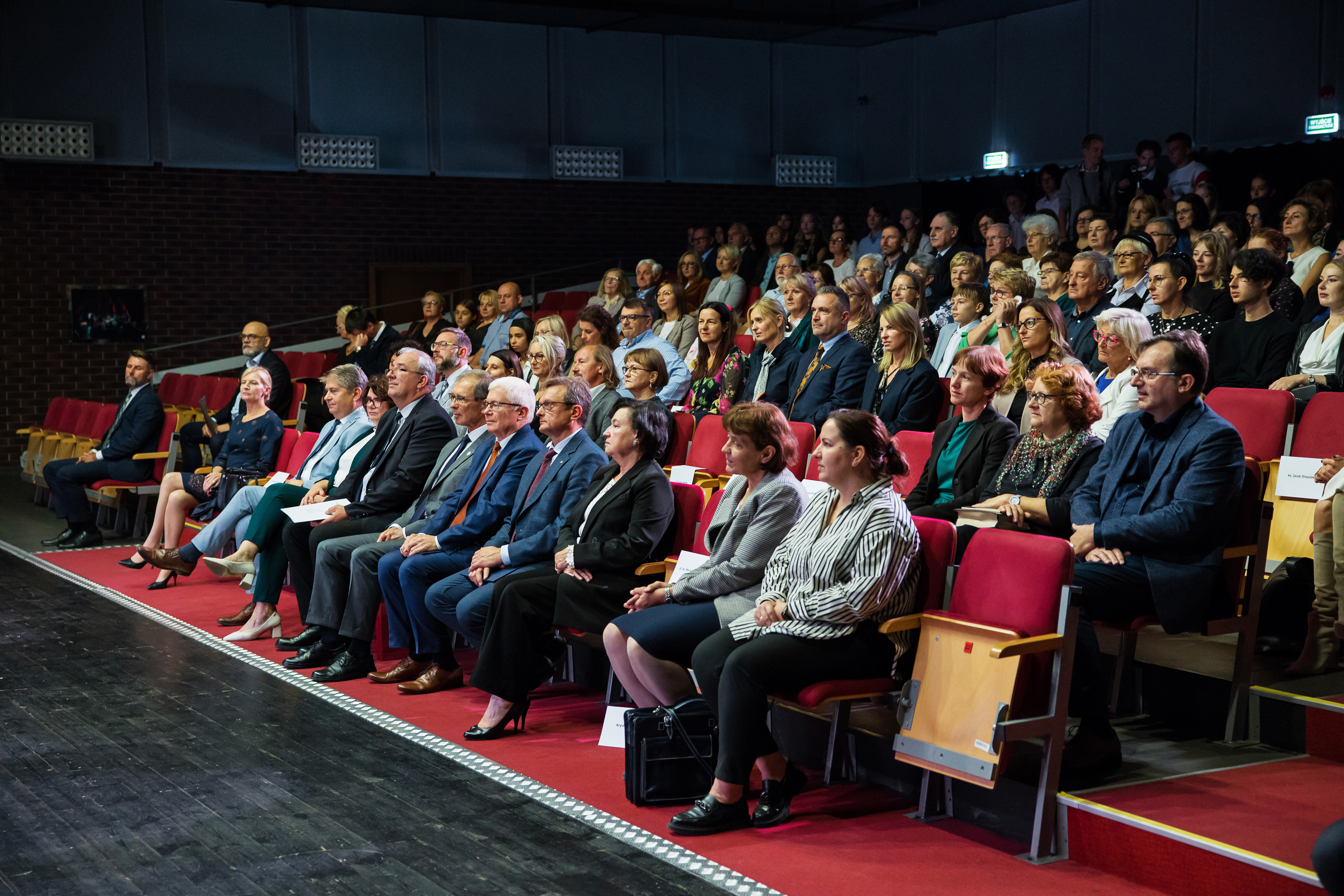 Fot. D.Nita-Garbiec/UM Gliwice publiczność na krzesłach w Mrowisku