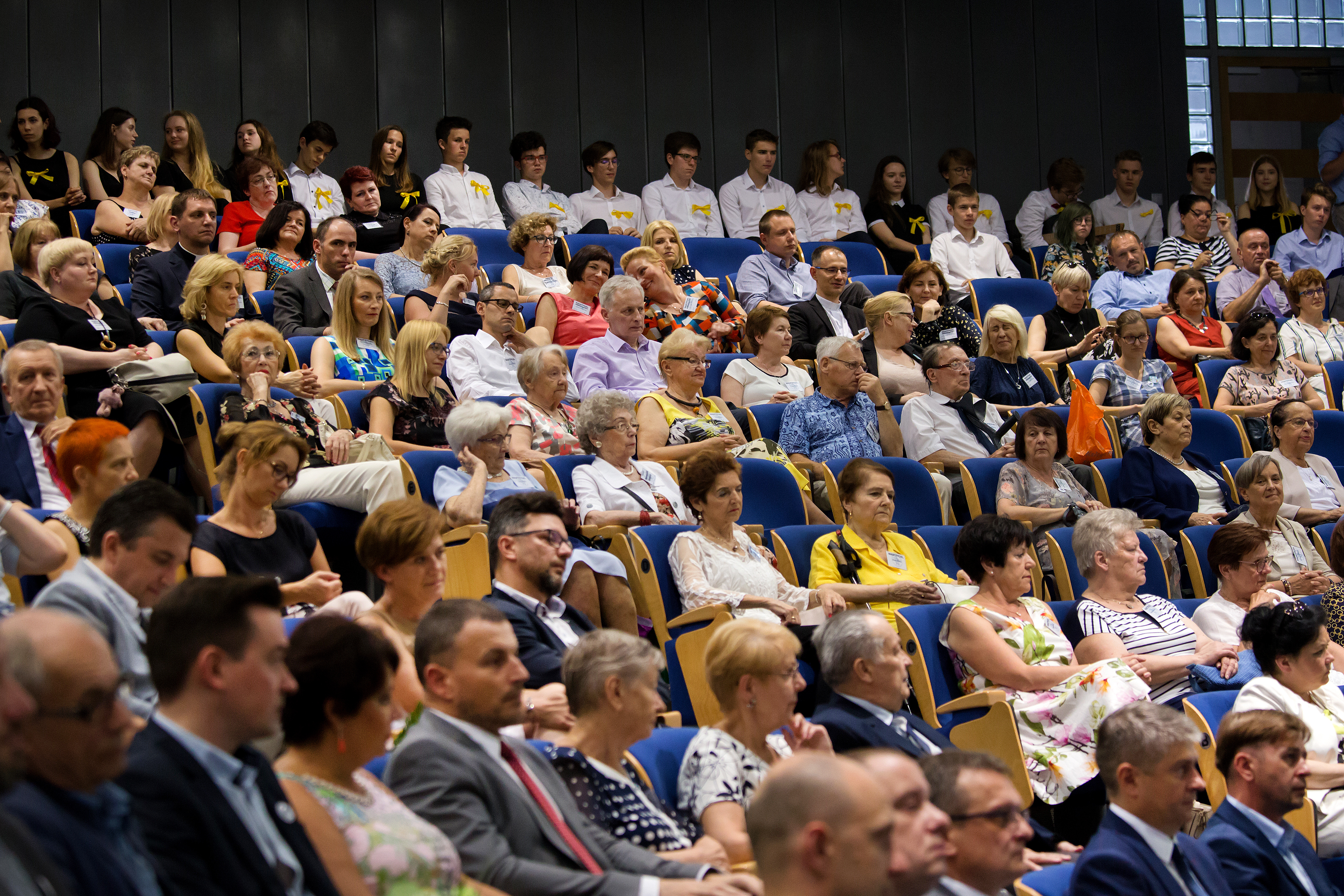 goście na uroczystym jubileuszu I LO
