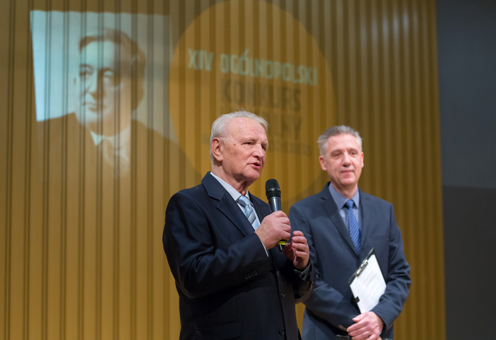 prof. dr hab. Jan Ballarin oraz mgr Bogusław Pietrzak/fot. D. Nita-Garbiec prof. dr hab. Jan Ballarin oraz mgr Bogusław Pietrzak