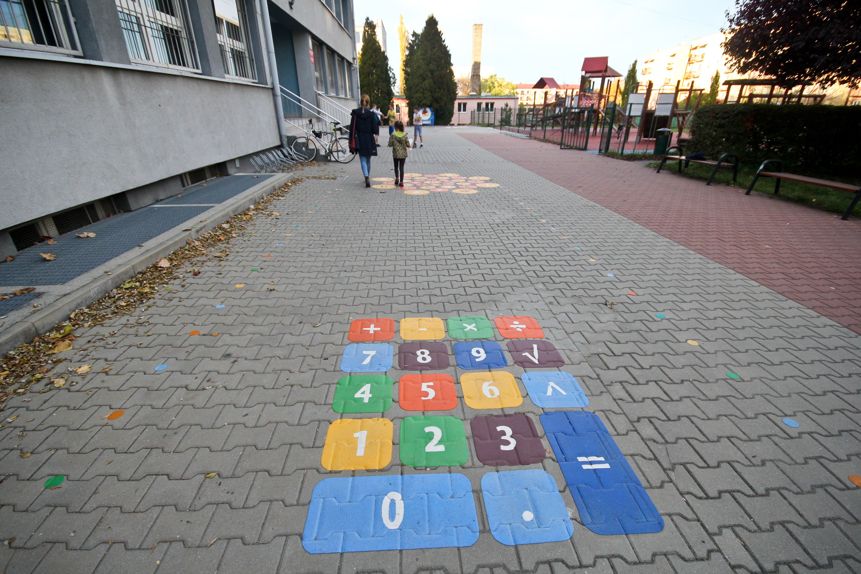 plac przy SP 5