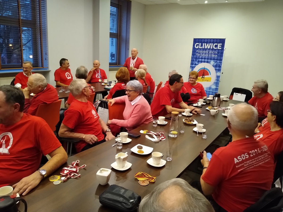 Fot. M.Foltyn/UM Gliwice seniorzy w sali UM