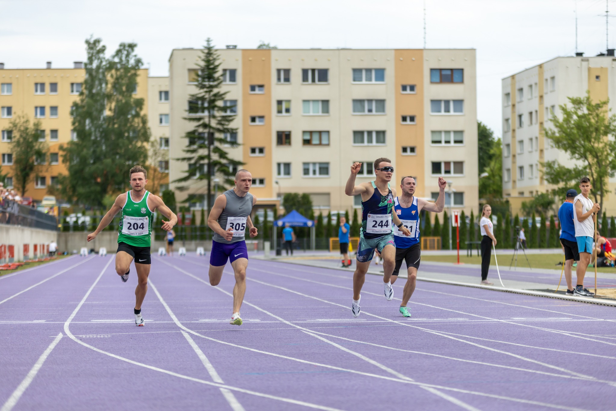 Fot. K. Krzemiński/ UM Gliwice Zawodnicy biegnący sprintem