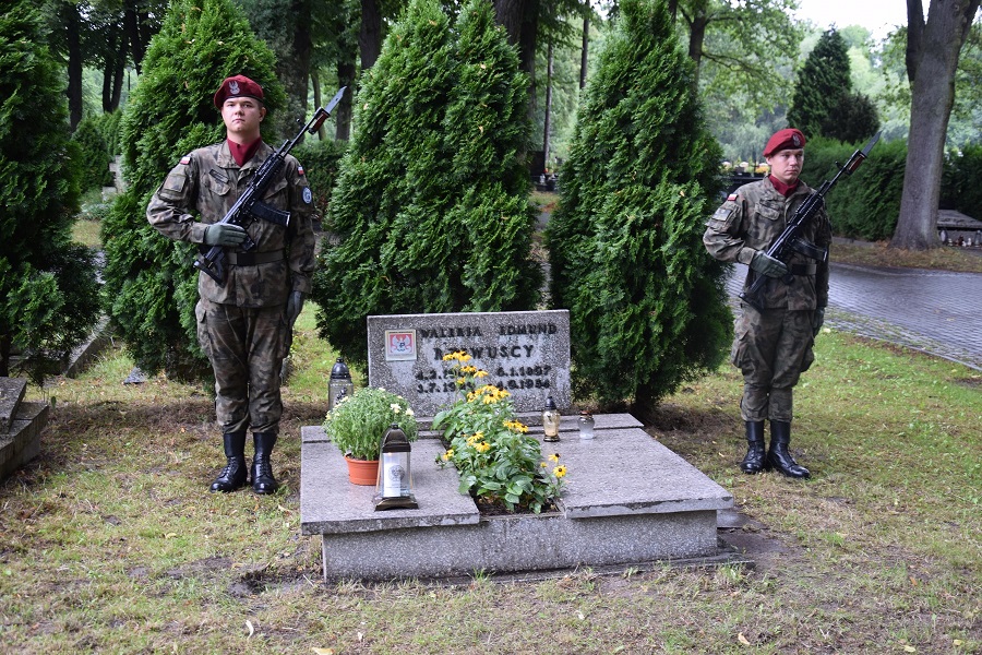 Fot. Danuta Mikoda/IPN Warta przy grobie