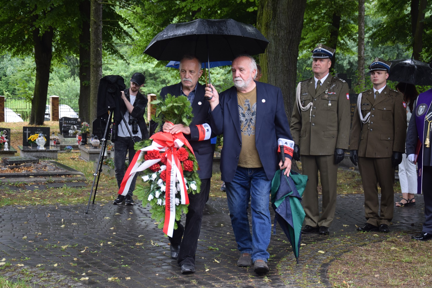 Fot. Danuta Mikoda/IPN Złożenie kwiatów