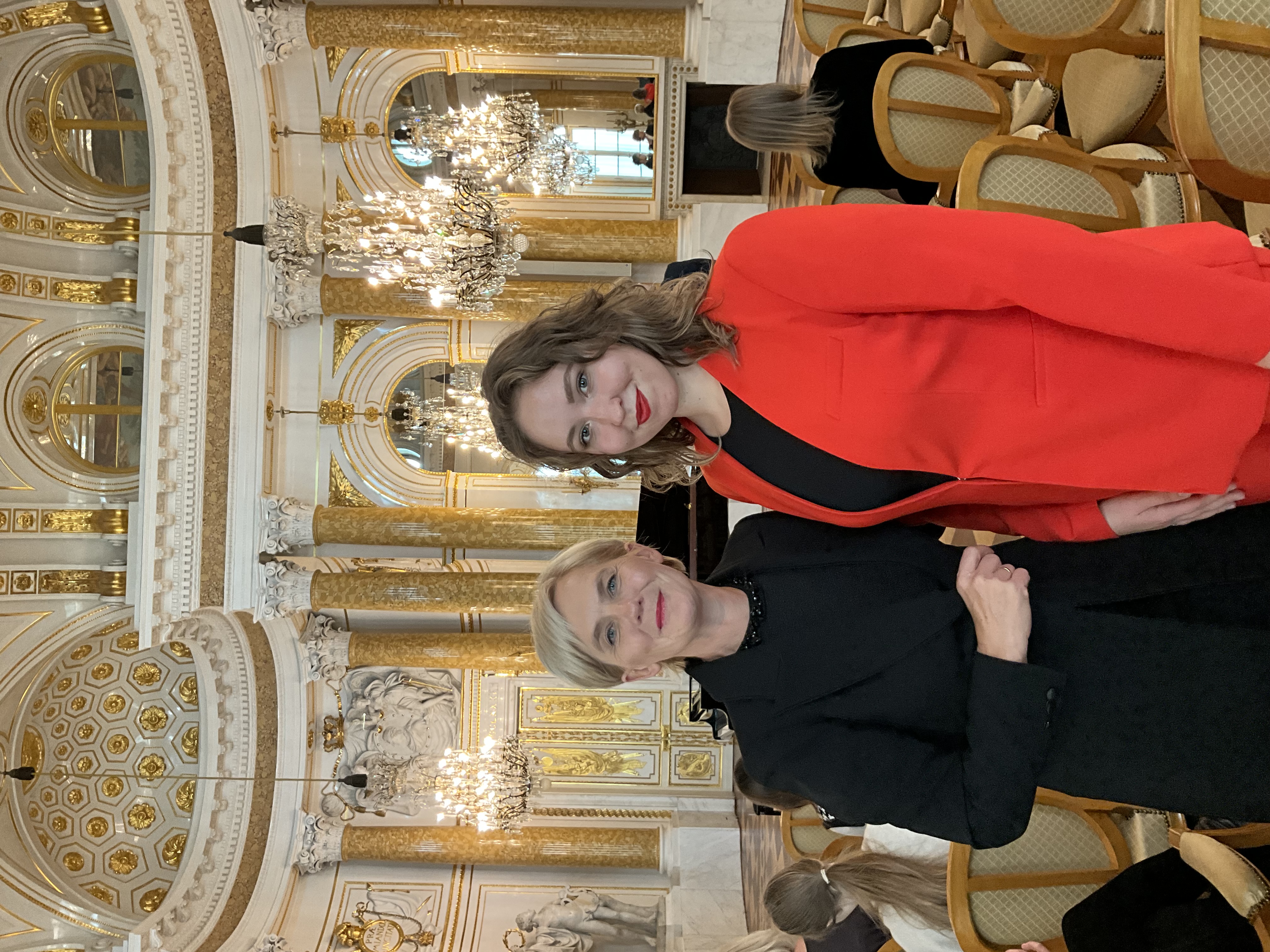 Fot. materiały Szkoły Muzycznej w Gliwicach Aleksandra Golombek z nauczycielką