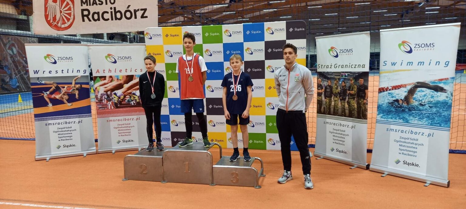 Fot. Józef Ramus/ piast.gliwice.pl Kacper Hutnik na 1. miejscu podium