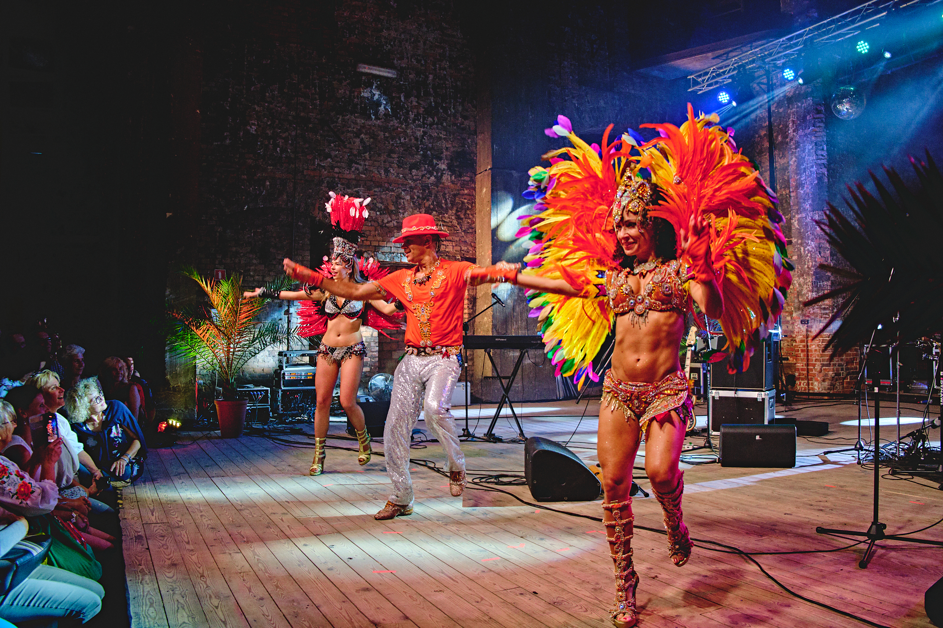 Fot. M. Buksa/UM w Gliwicach Artyści latino na scenie Ruin Teatru Victoria