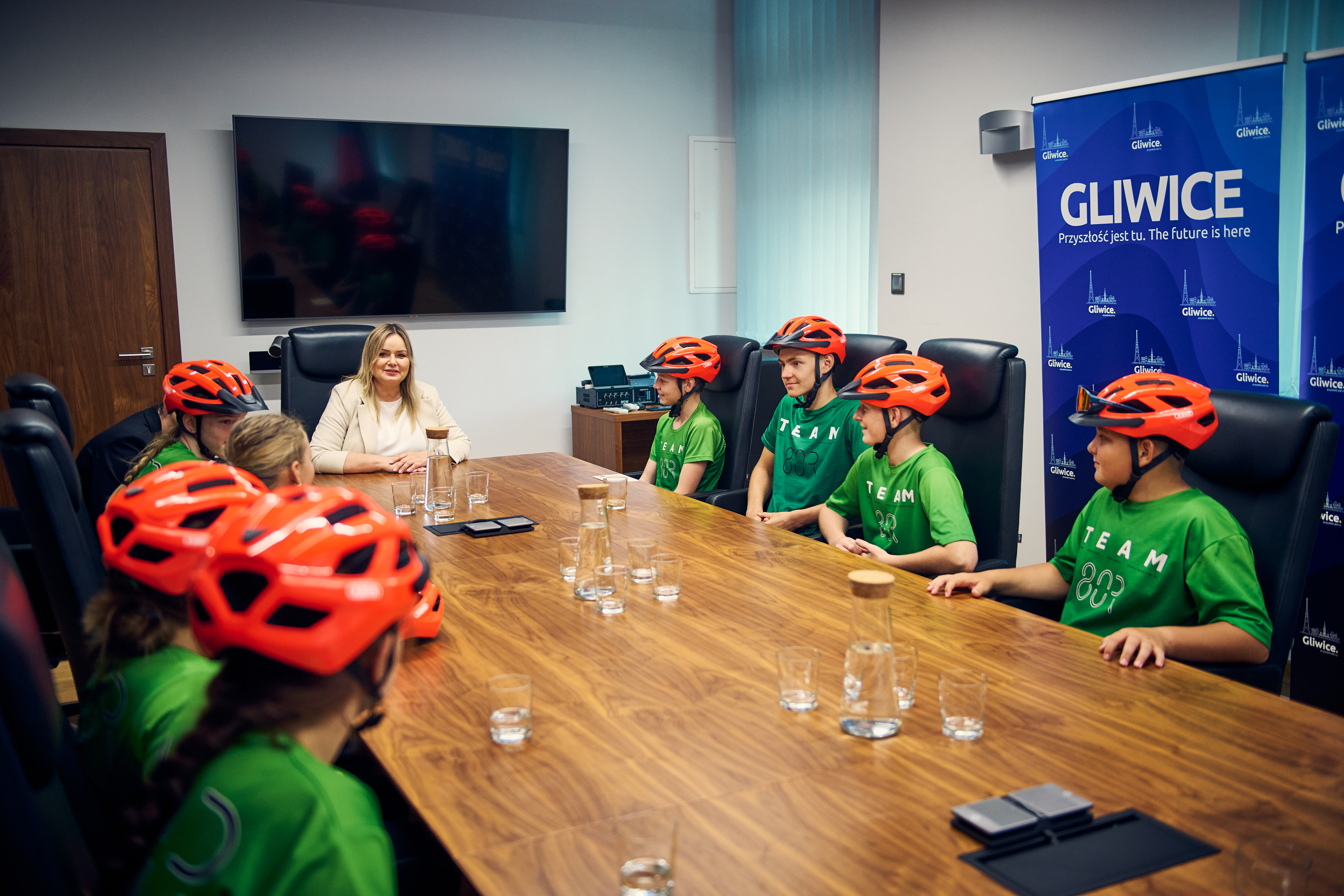 Fot. M.Buksa/UM Gliwice Rowerzyści i prezydent Gliwic Katarzyna Kuczyńska-Budka