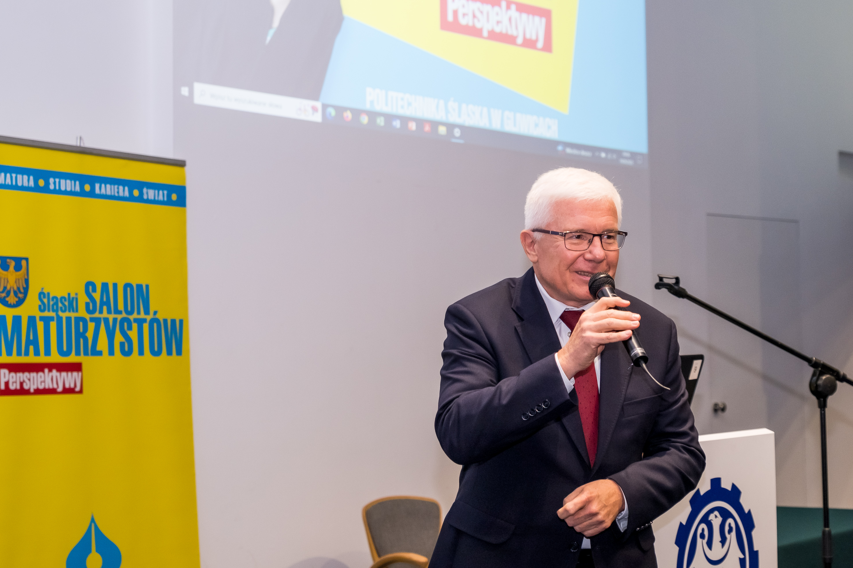 Fot. M. Buksa/ UM w Gliwicach Prezydent Gliwic, Adam Neumann przemawiający do gości wydarzenia