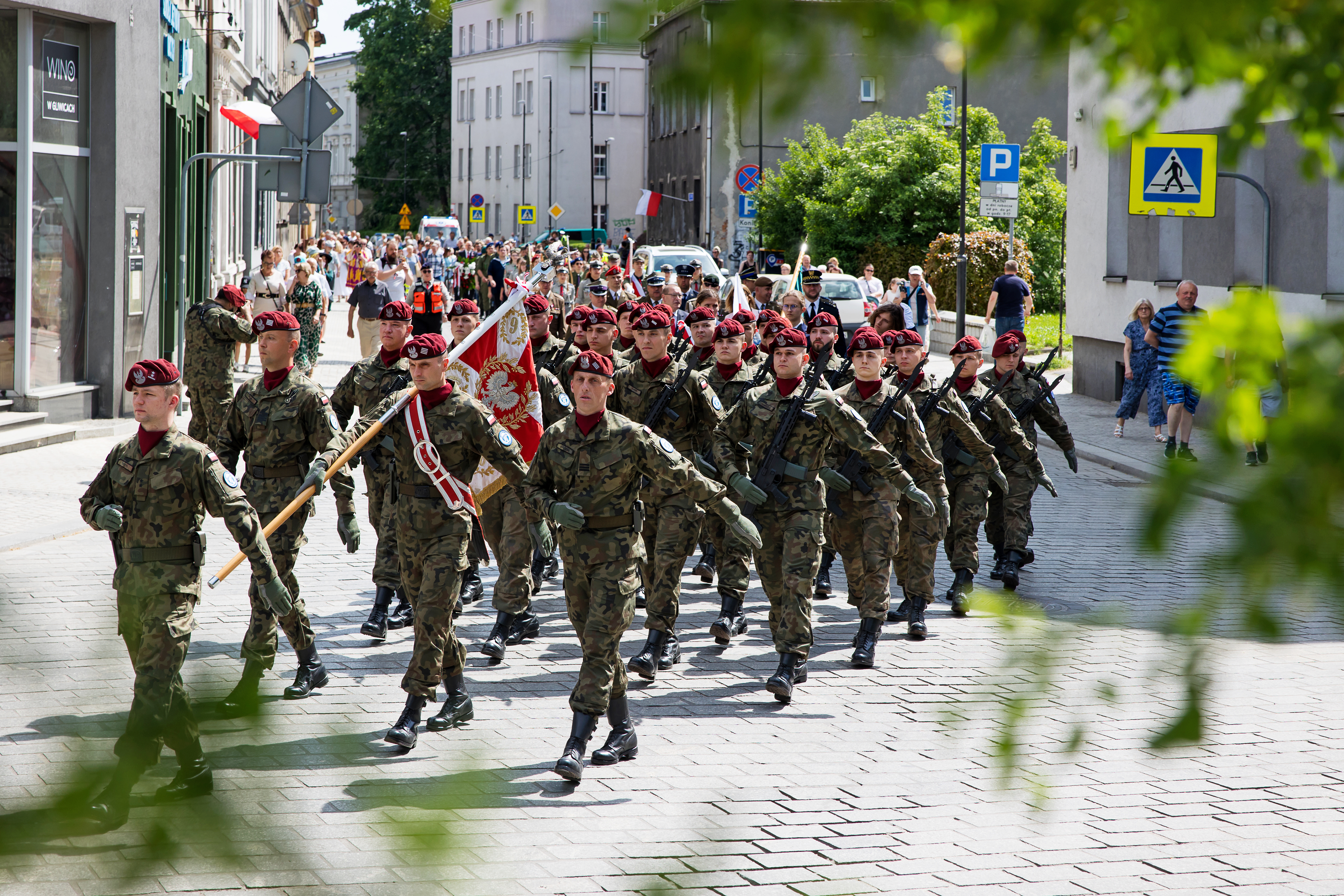 Fot. D. Nita-Garbiec/ UM w Gliwicach Maszerujący żołnierze