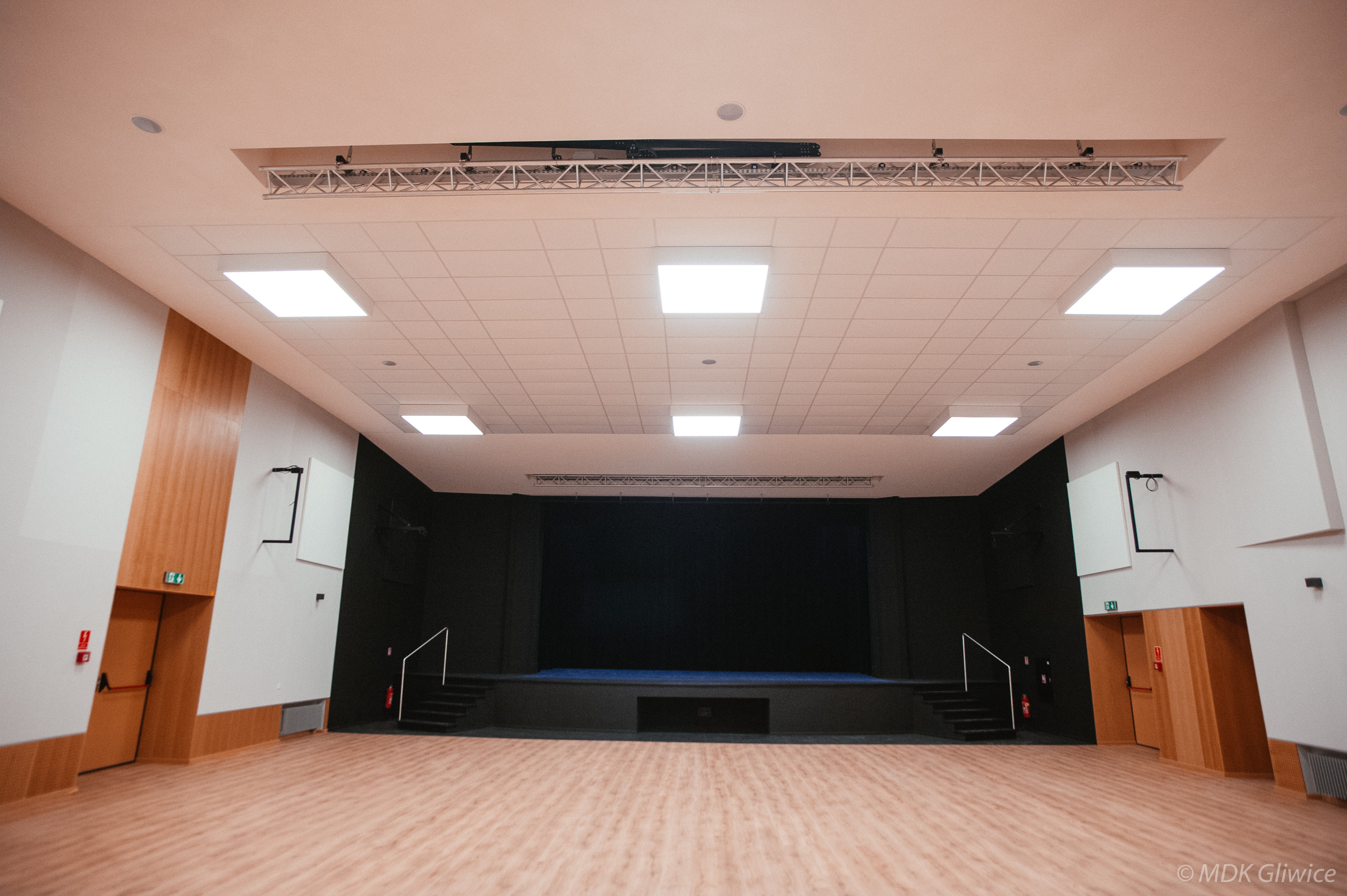nowa scena