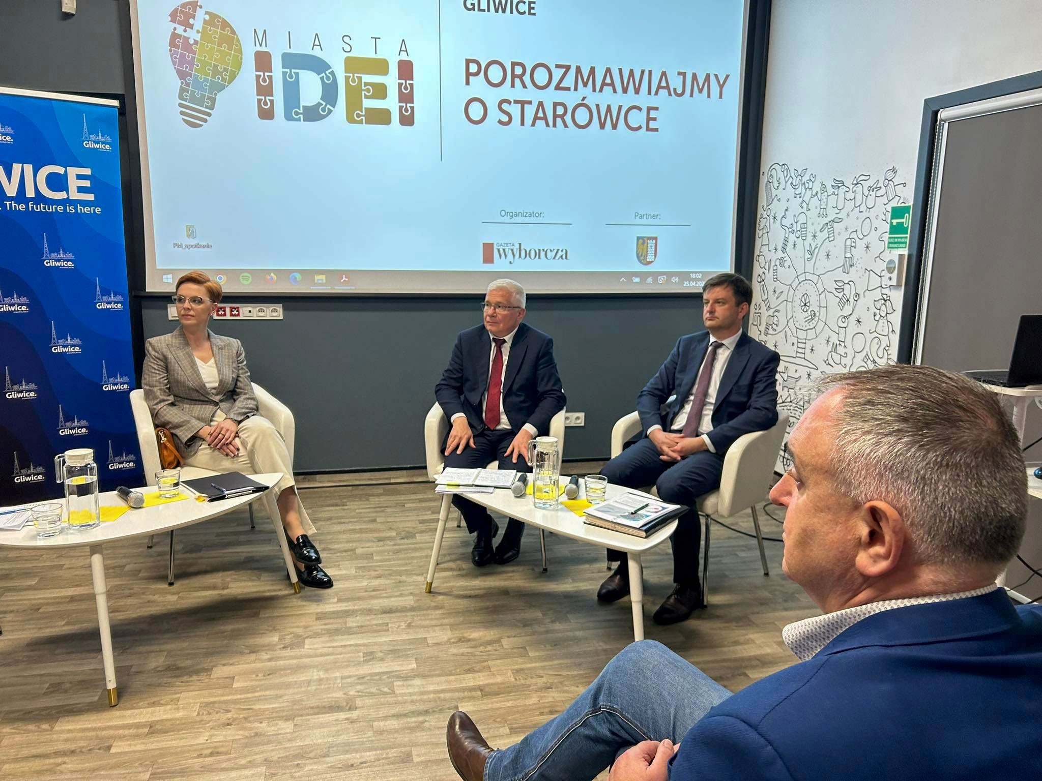 fot. G. Ożga/UM Gliwice Zdjęcie prelegentów z debaty