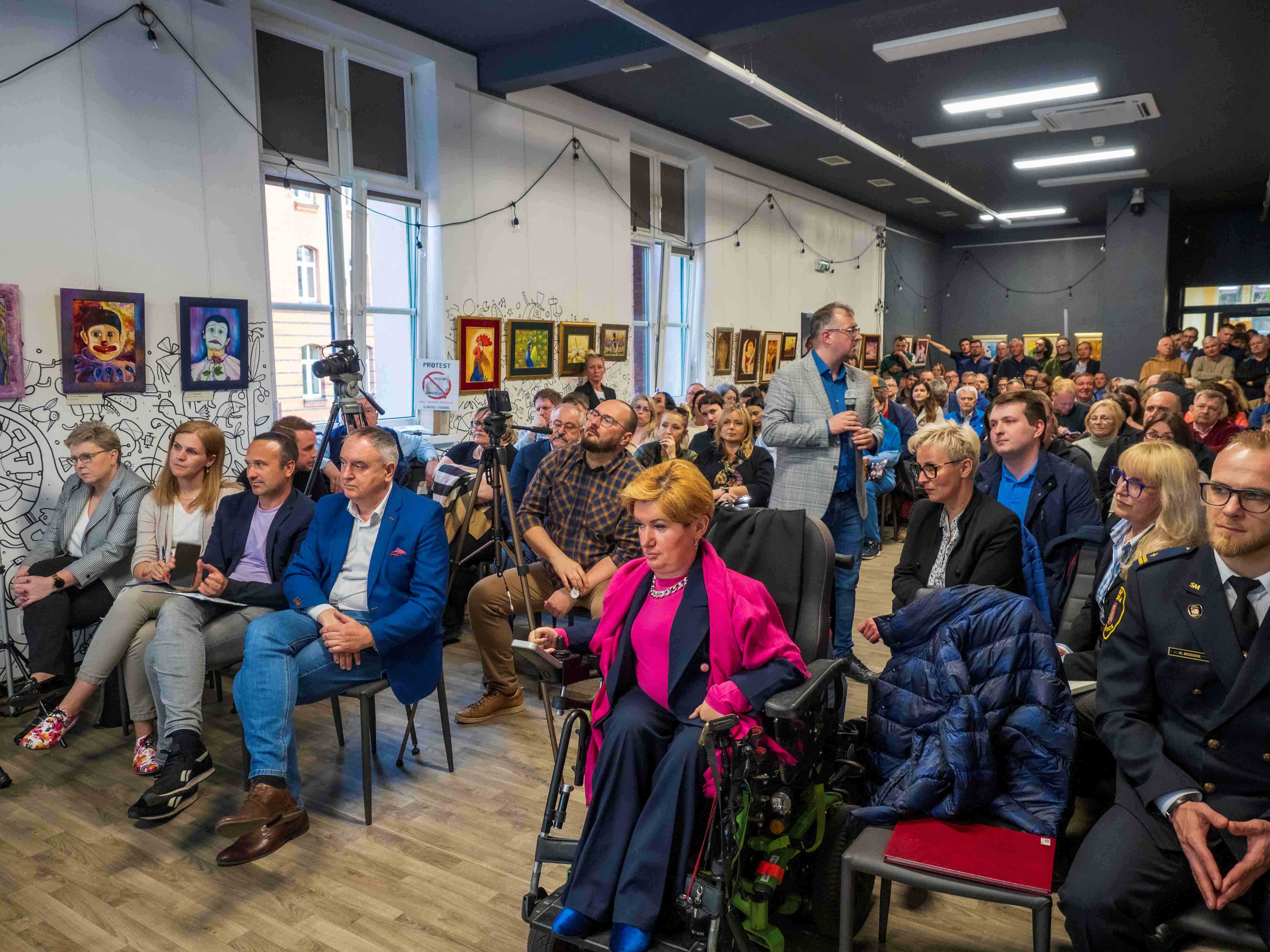 fot. G. Ożga/UM Gliwice Zdjęcie z debaty w mieszkańcami na sali