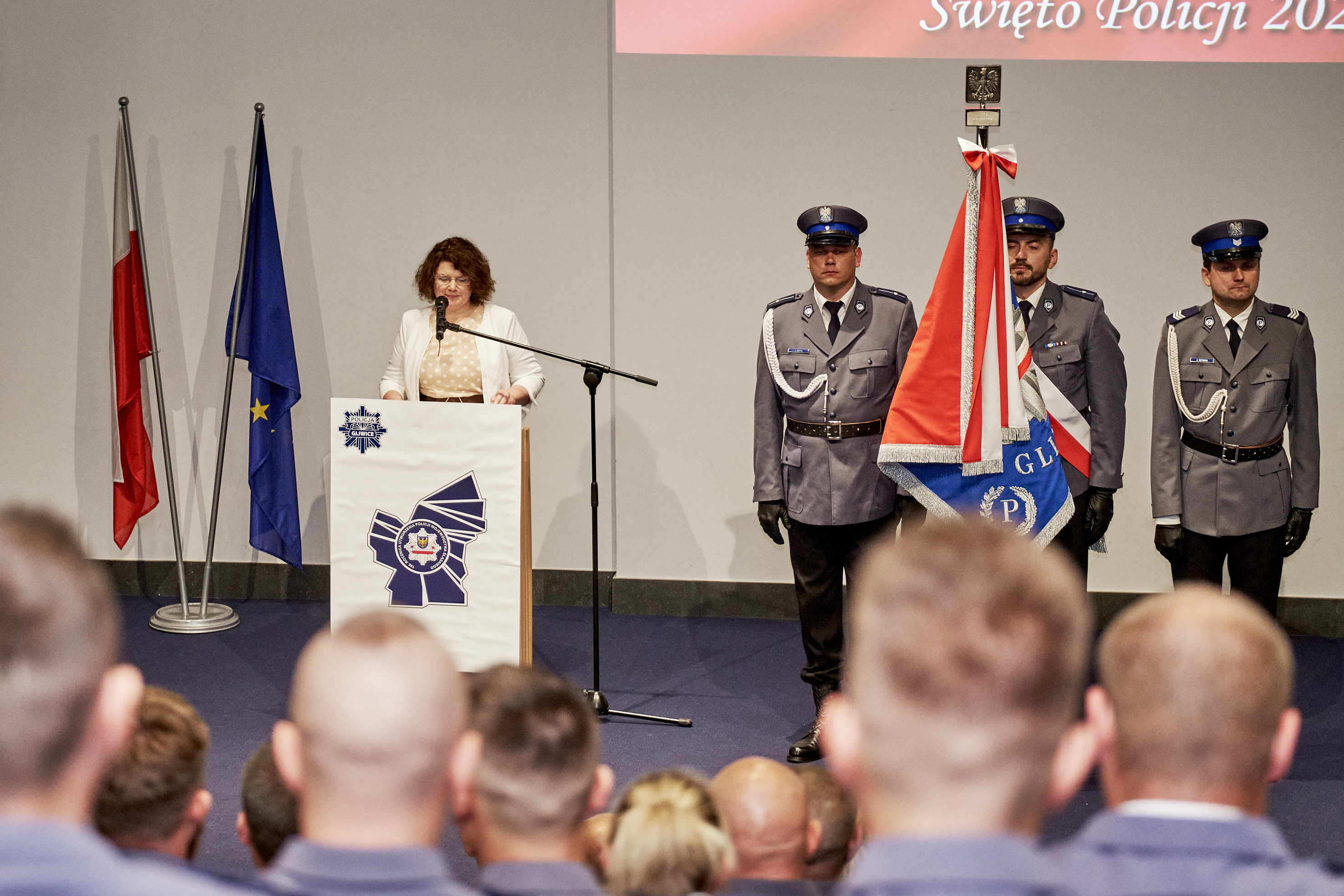 fot. M. Buksa / UM Gliwice pani prezydent przy mównicy