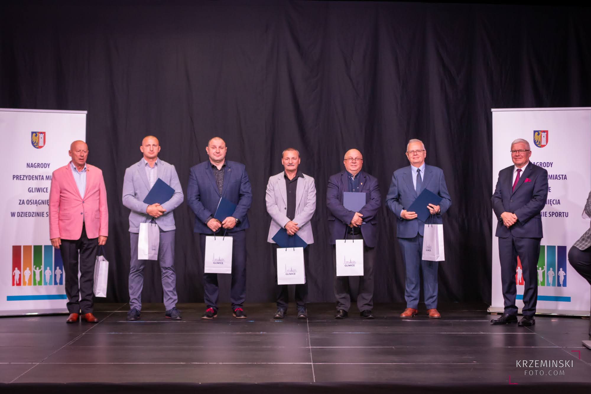 Fot. K. Krzemiński/ krzeminskifoto.com Uhonorowani trenerzy i działacze sportowi