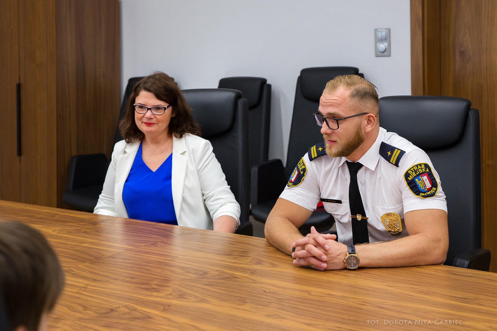Spotkanie uczniów ZSP10 i ZSO7 z Z-cą Preydenta Miasta Gliwice Ewą Weber i z-cą Komendanta Straży Miejskiej Rafałem Bogdołem. Spotkanie uczniów ZSP10 i ZSO7 z Z-cą Preydenta Miasta Gliwice Ewą Weber i z-cą Komendanta Straży Miejskiej Rafałem Bogdołem.
