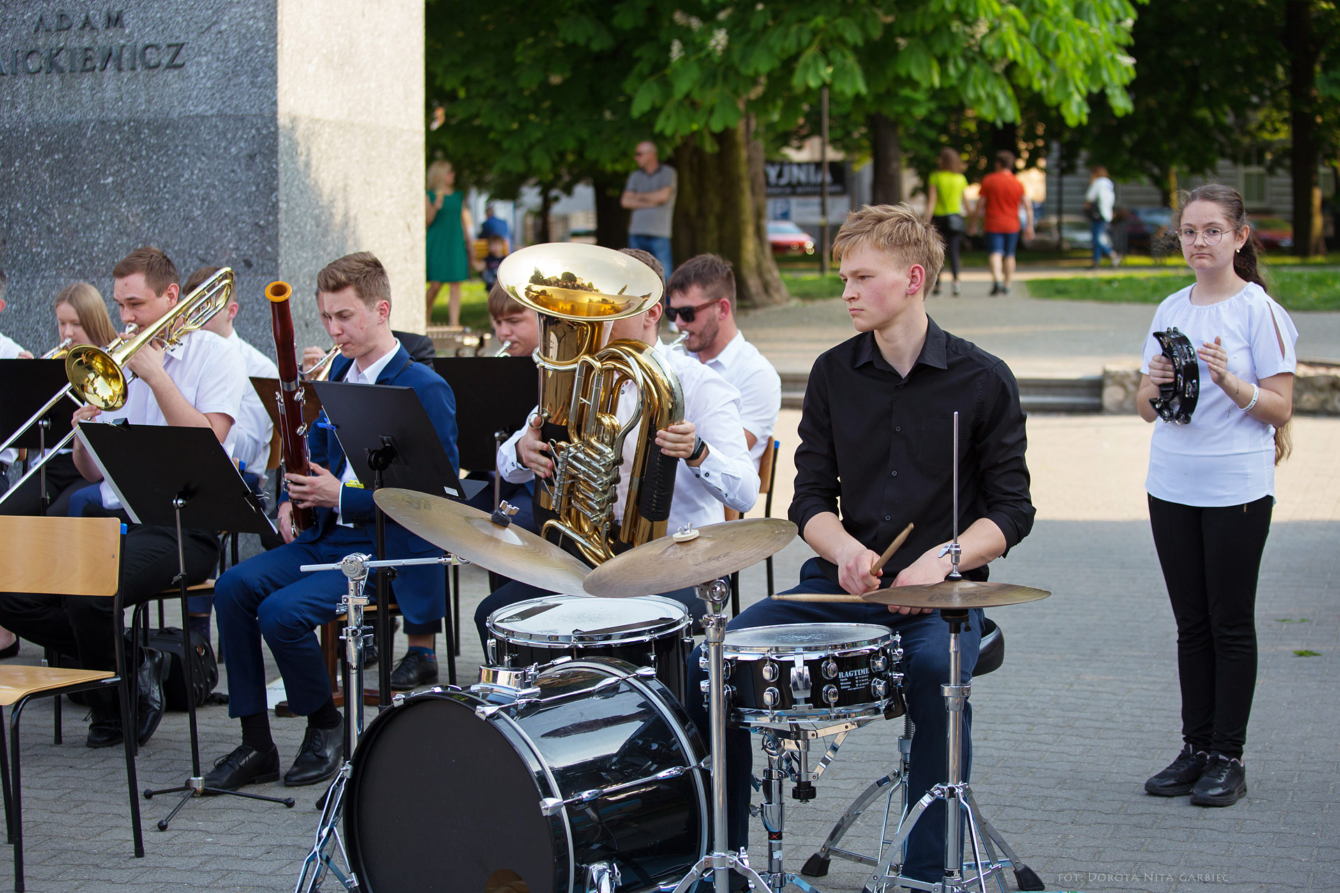 Koncert uczniów PSM w Parku Mickiewicza