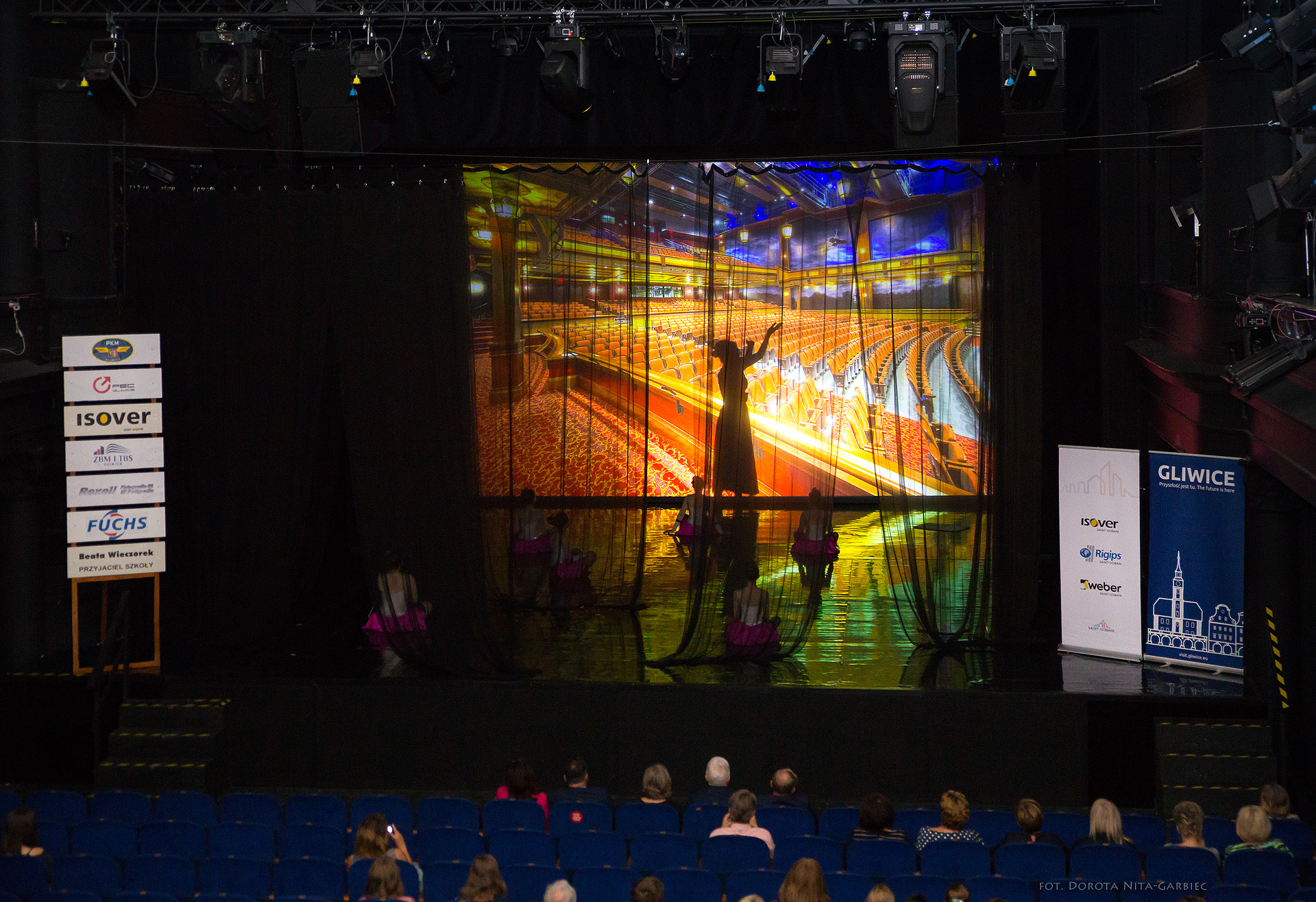 XV Gliwicka Gala Młodych Talentów Zwiastuny 2021 foto: Dorota Nita-Garbiec XV Gliwicka Gala Młodych Talentów Zwiastuny 2021 foto: Dorota Nita-Garbiec