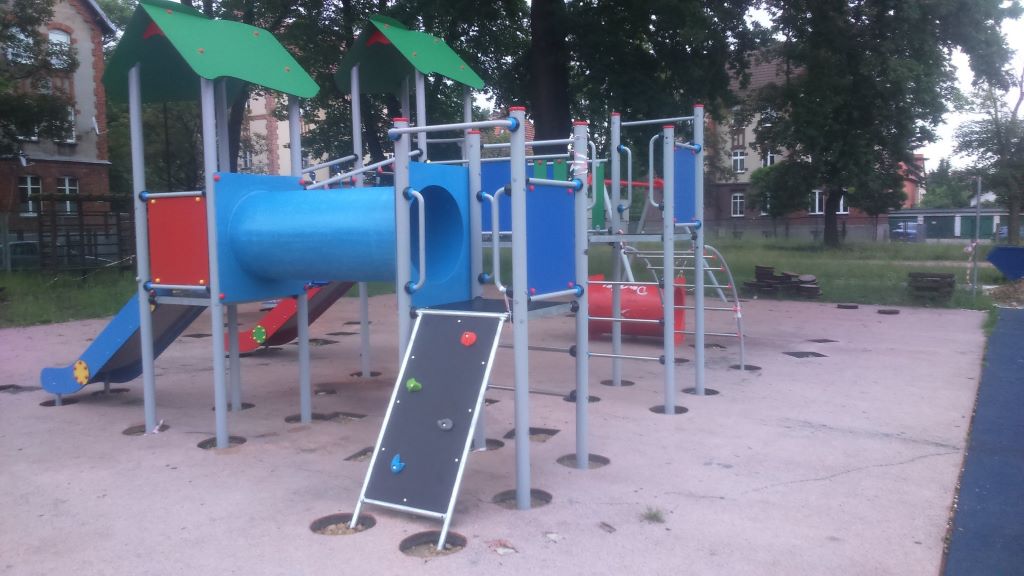 ZSP8 - plac zabaw ZSP8 - plac zabaw