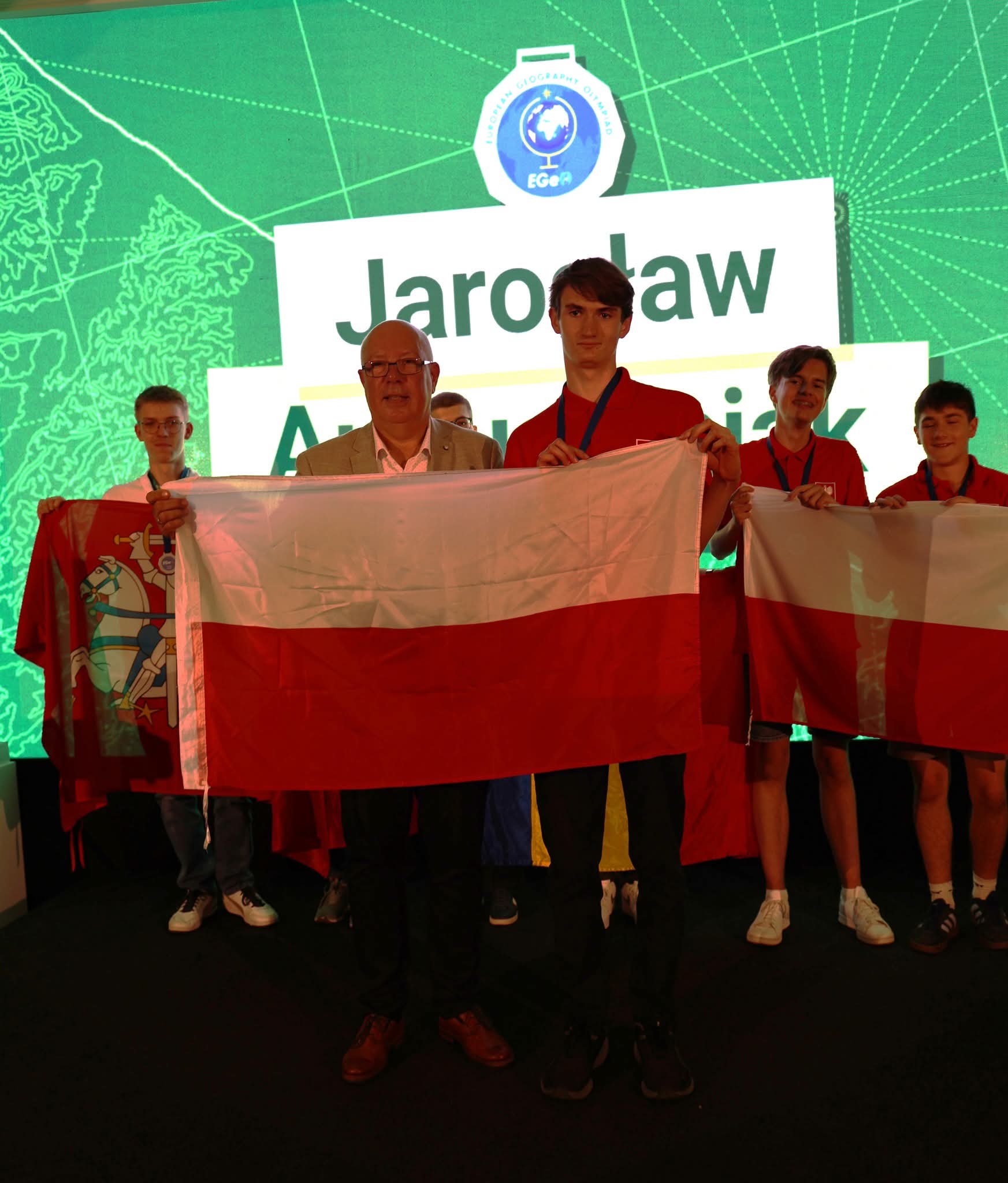 Polska drużyna na Europejskiej Olimpiadzie Geograficznej w Wilnie