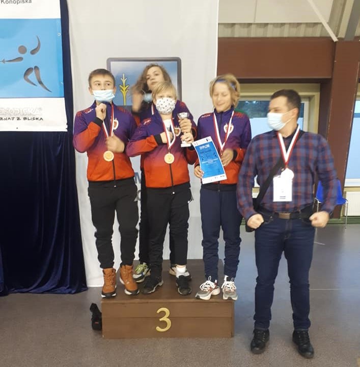 Brązowy medal drużynowo w MP Szpada Młodzików braz