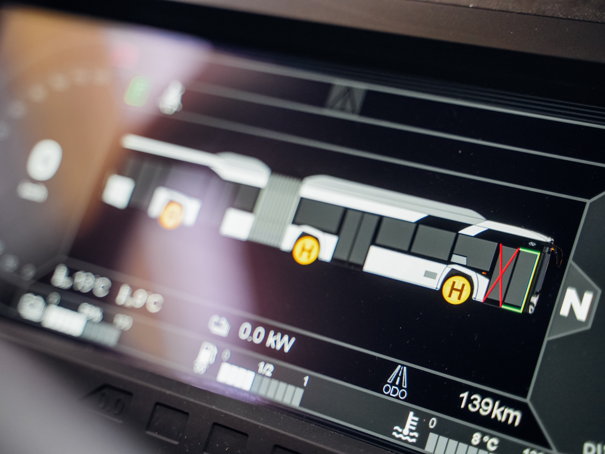 elektroniczne wyposażenie autobusu