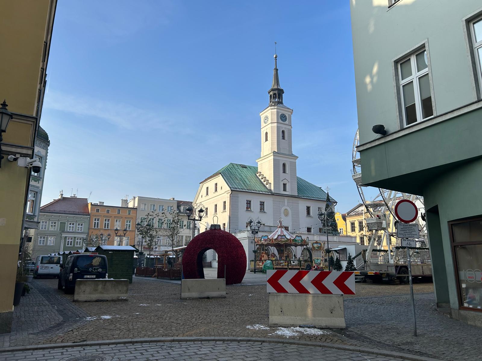 budynki, zapora