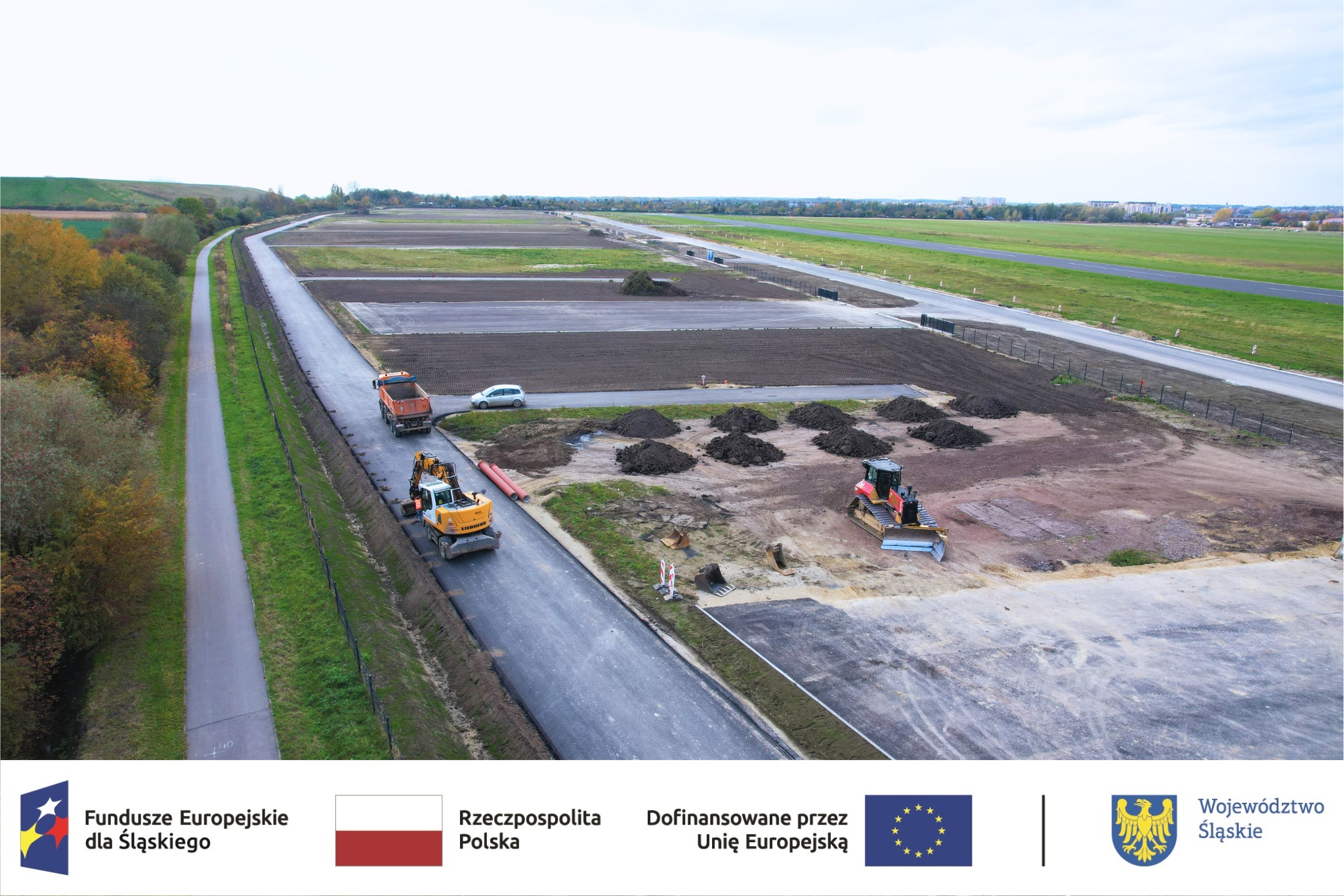 ziemia, trawy, maszyny