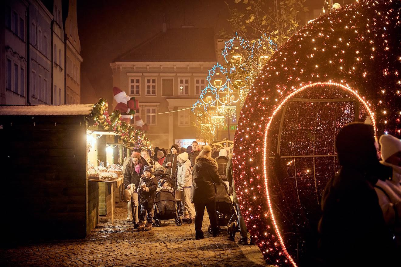 Świąteczne dekoracje na Rynku