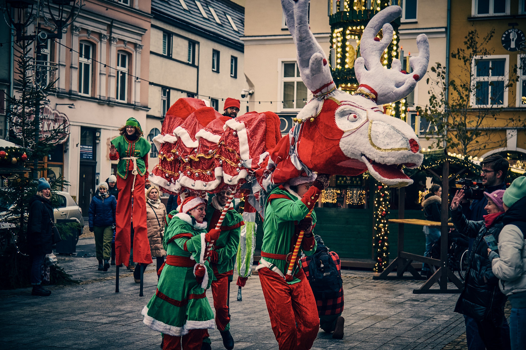 Świąteczny korowód na Rynku