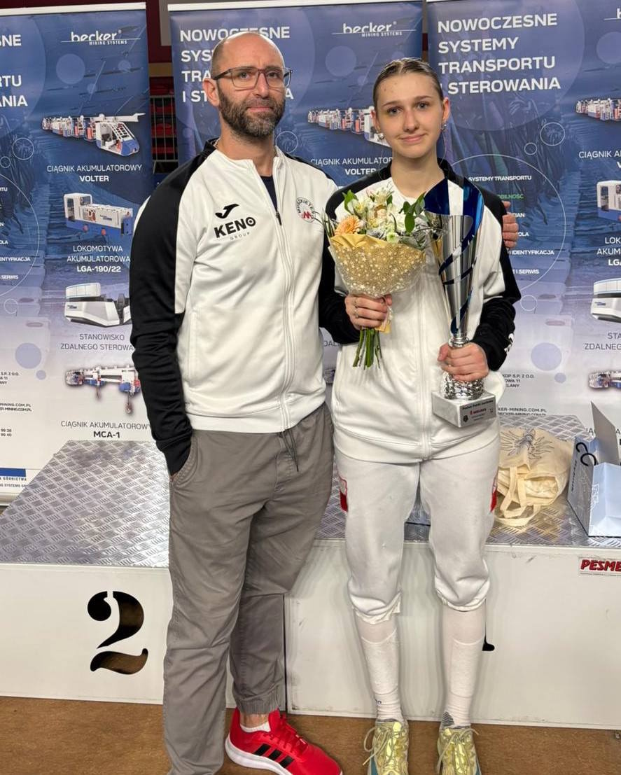 Oliwia Janeczek z trenerem