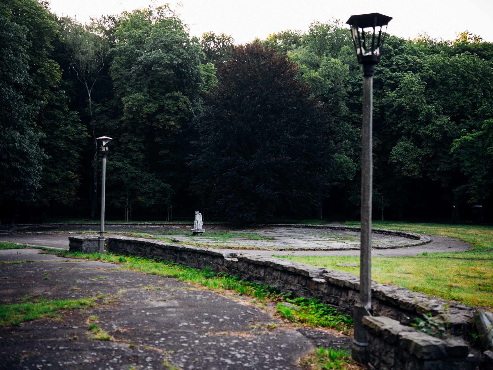 las komunalny, alejki