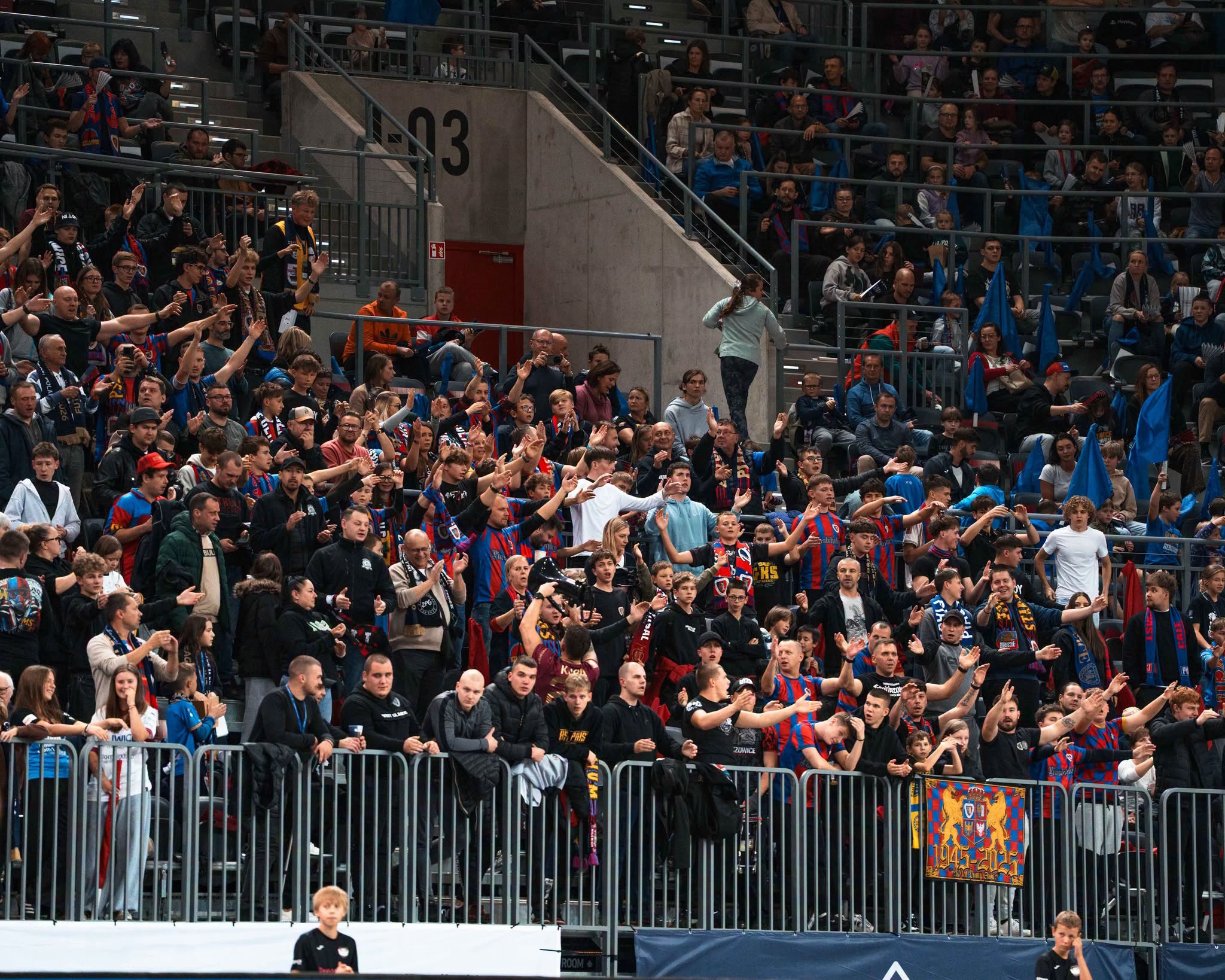 Kibice Piasta Gliwice na trybunach