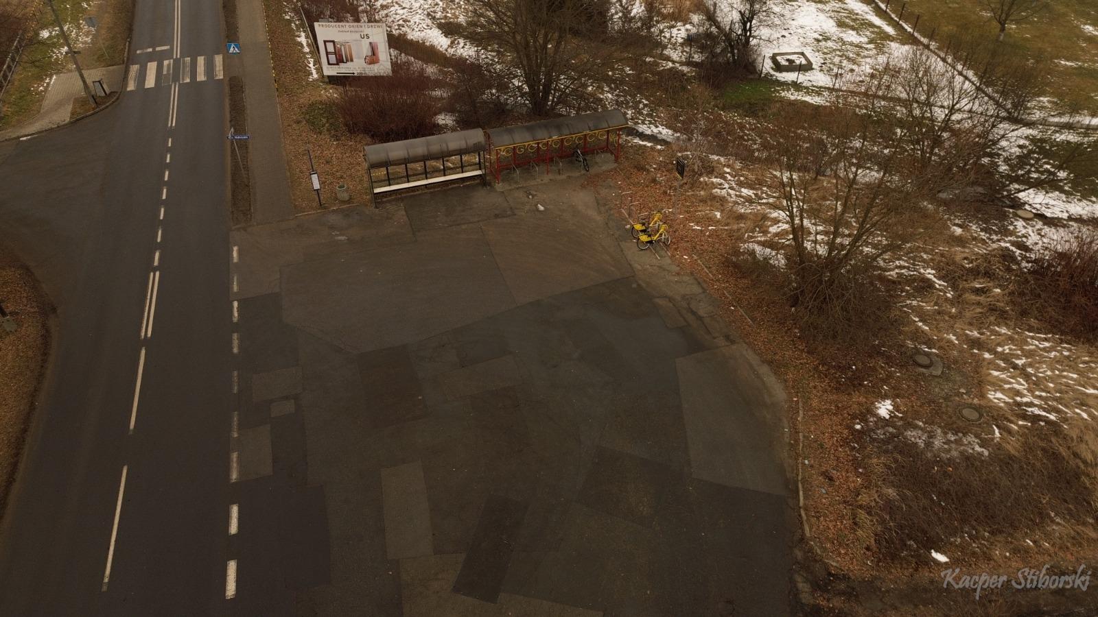 widok z lotu ptaka na istniejącą pętlę autobusową w Gliwicach Brzezince