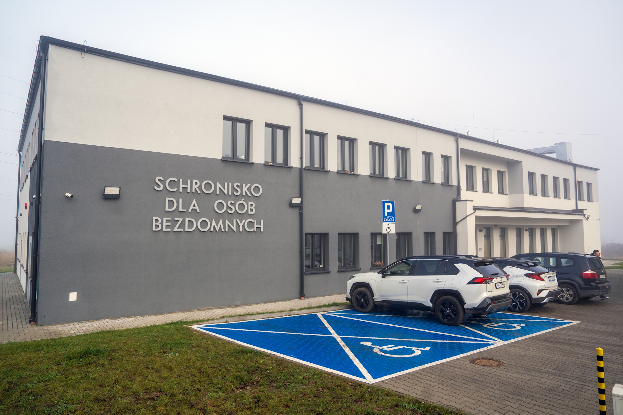 budynek schroniska dla osób w kryzysie bezdomności
