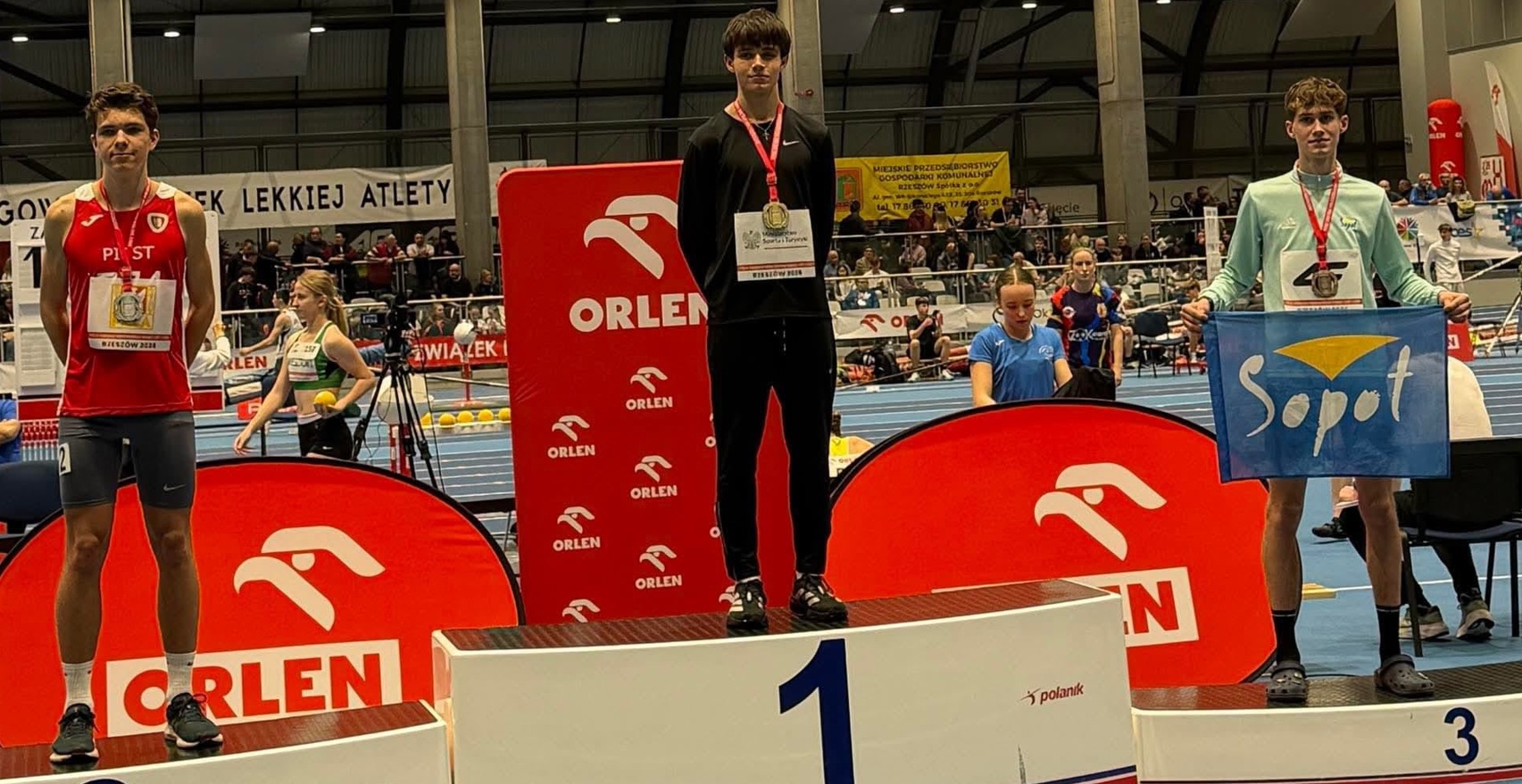 Bartosz Ostrowski na podium