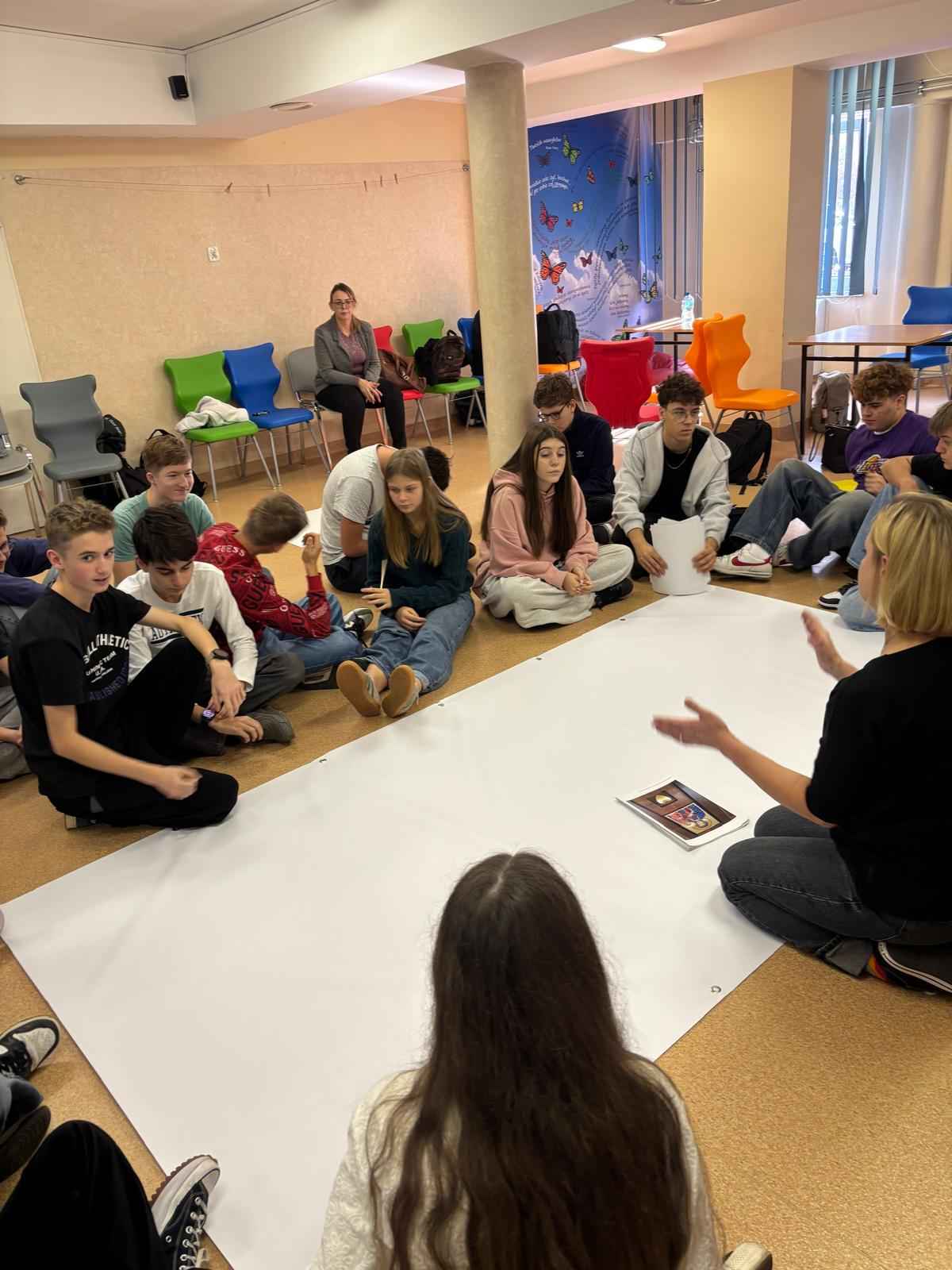 „12 Prac Światła” - Siła Obrazu, Siła Pamięci