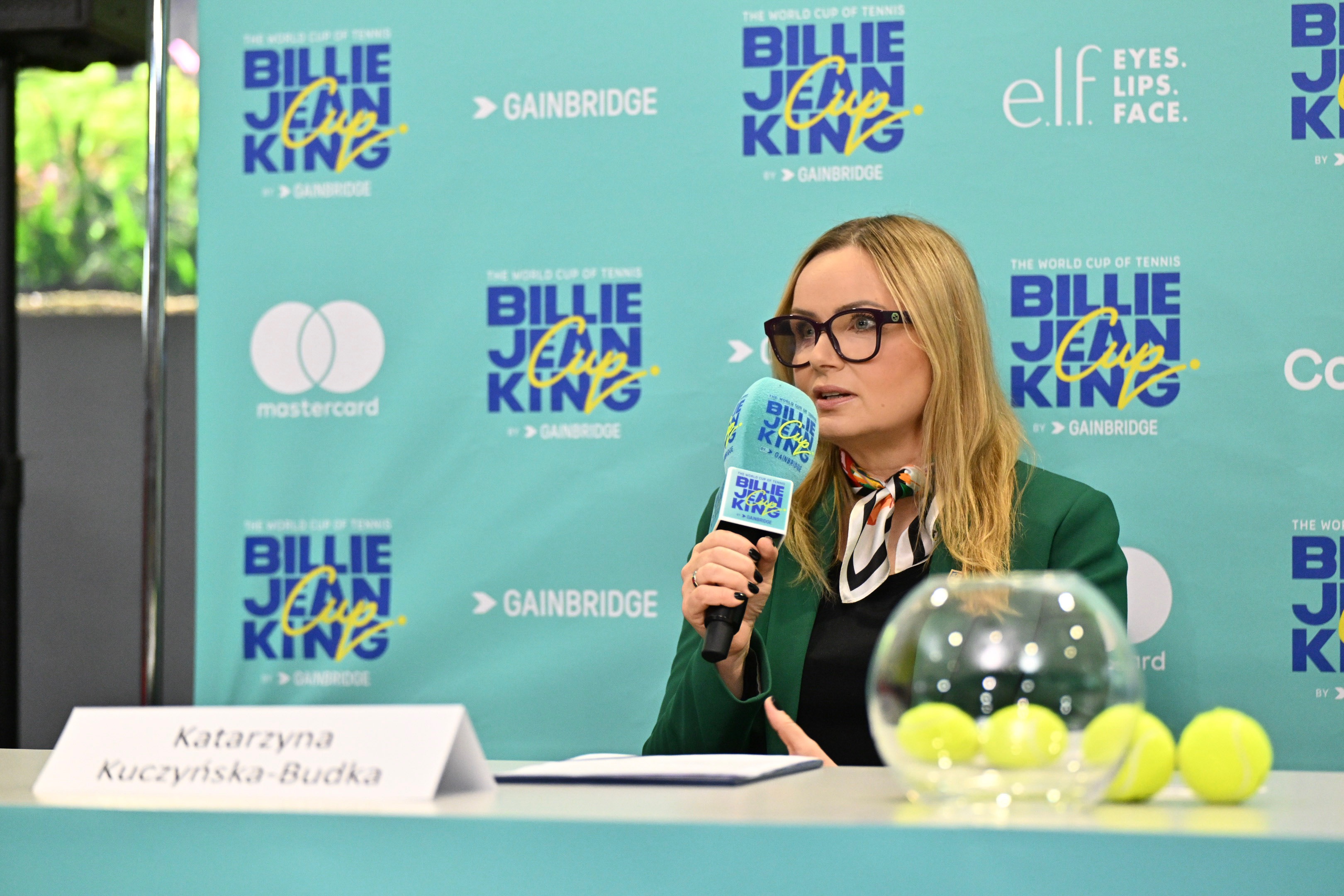 Prezydent Gliwic przemawiająca do zebranych