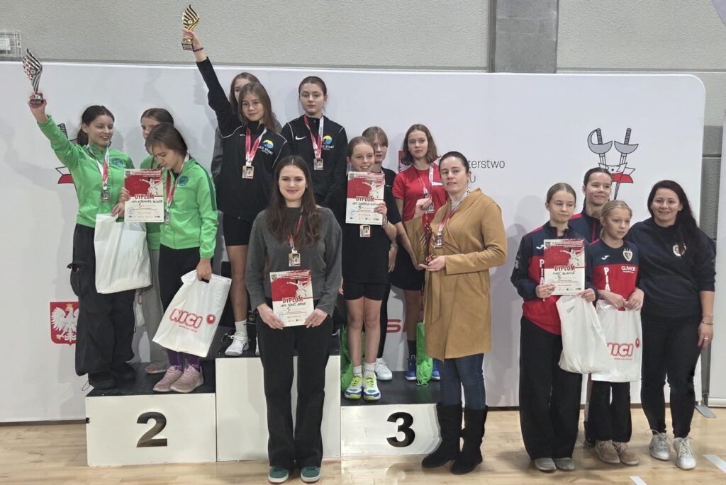 Zawodnicy Piasta na podium zawodów w Opolu