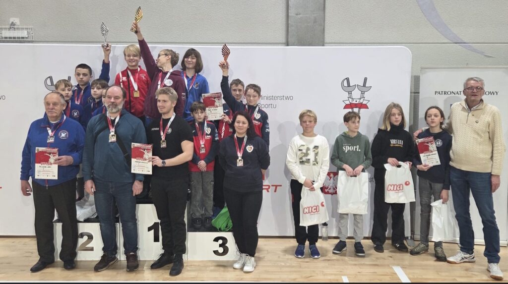 Zawodnicy Piasta na podium zawodów w Opolu