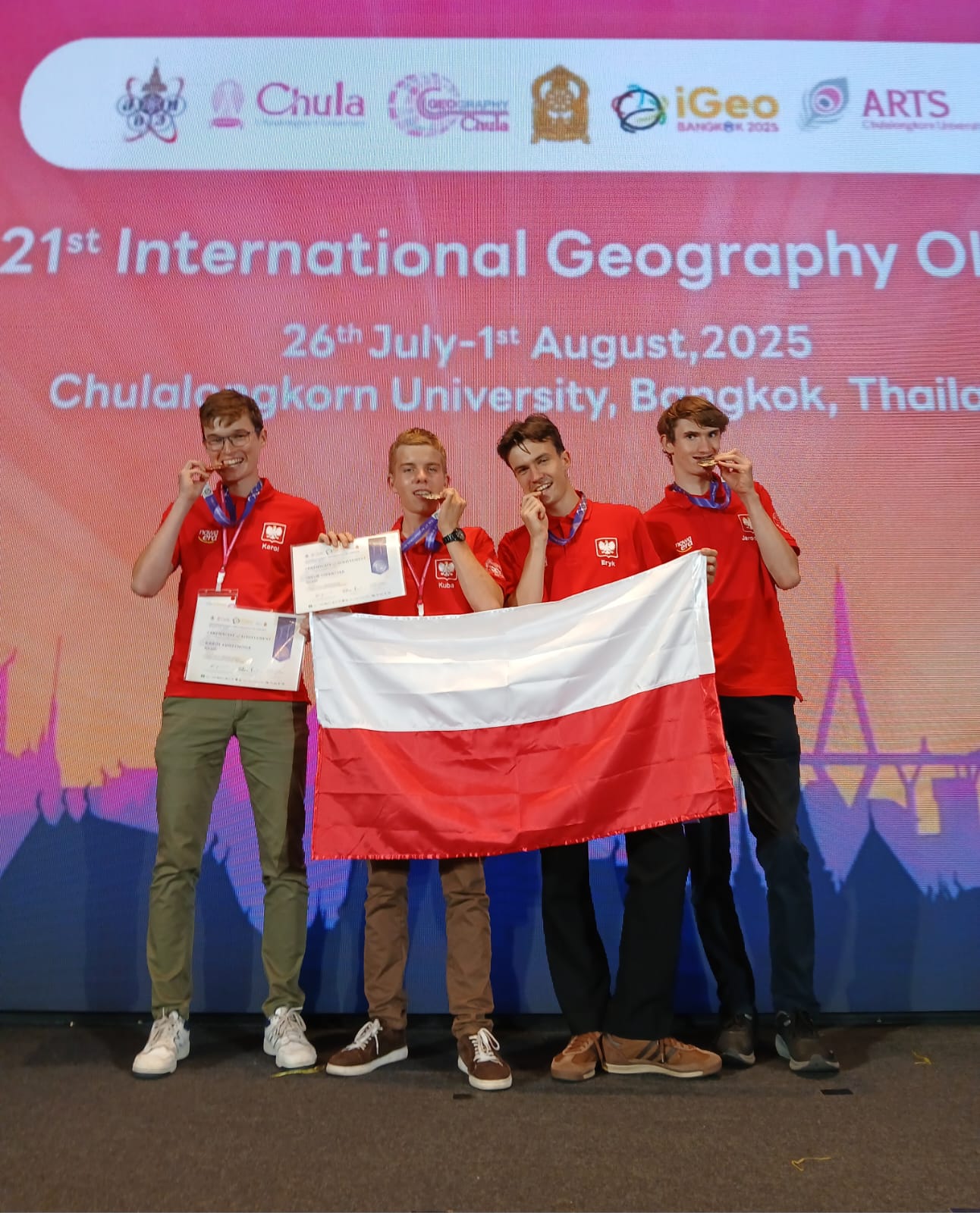 Polska drużyna na XXI Międzynarodowej Olimpiadzie Geograficznej (iGeo) w Bangkoku