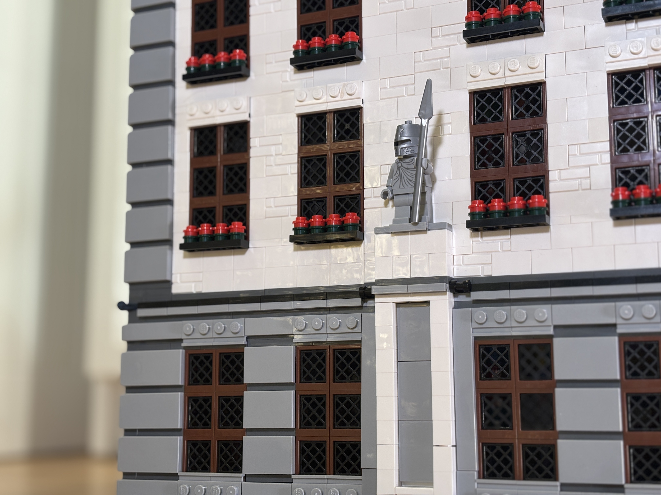 Replika gliwickiego Ratusza z klocków LEGO
