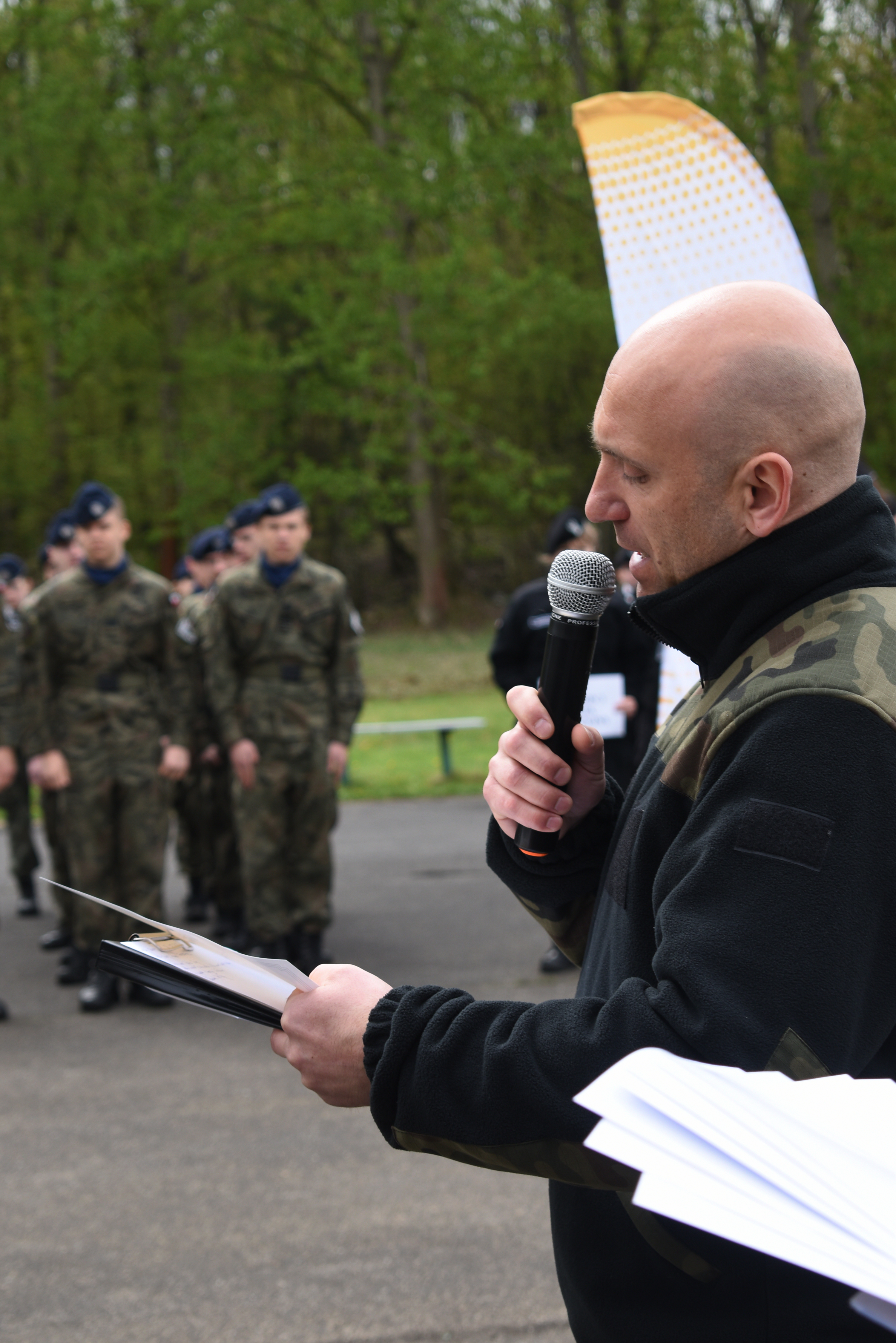 źródło: archiwum szkolne Szkolny Konkurs Musztry Paradnej