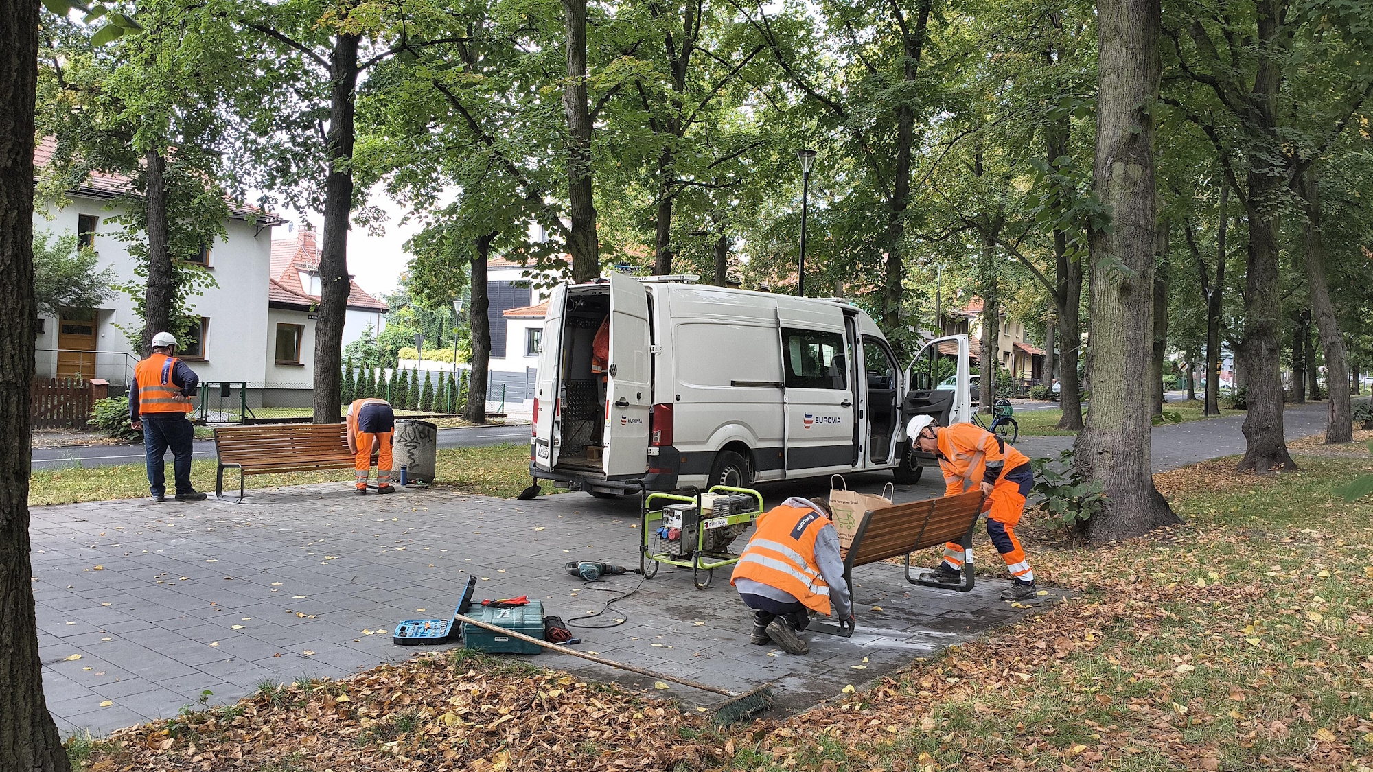 Przebudowa Alei Mickiewicza dobiega końca. Jesienią przestrzeń zostanie w pełni oddana do użytku mieszkańców