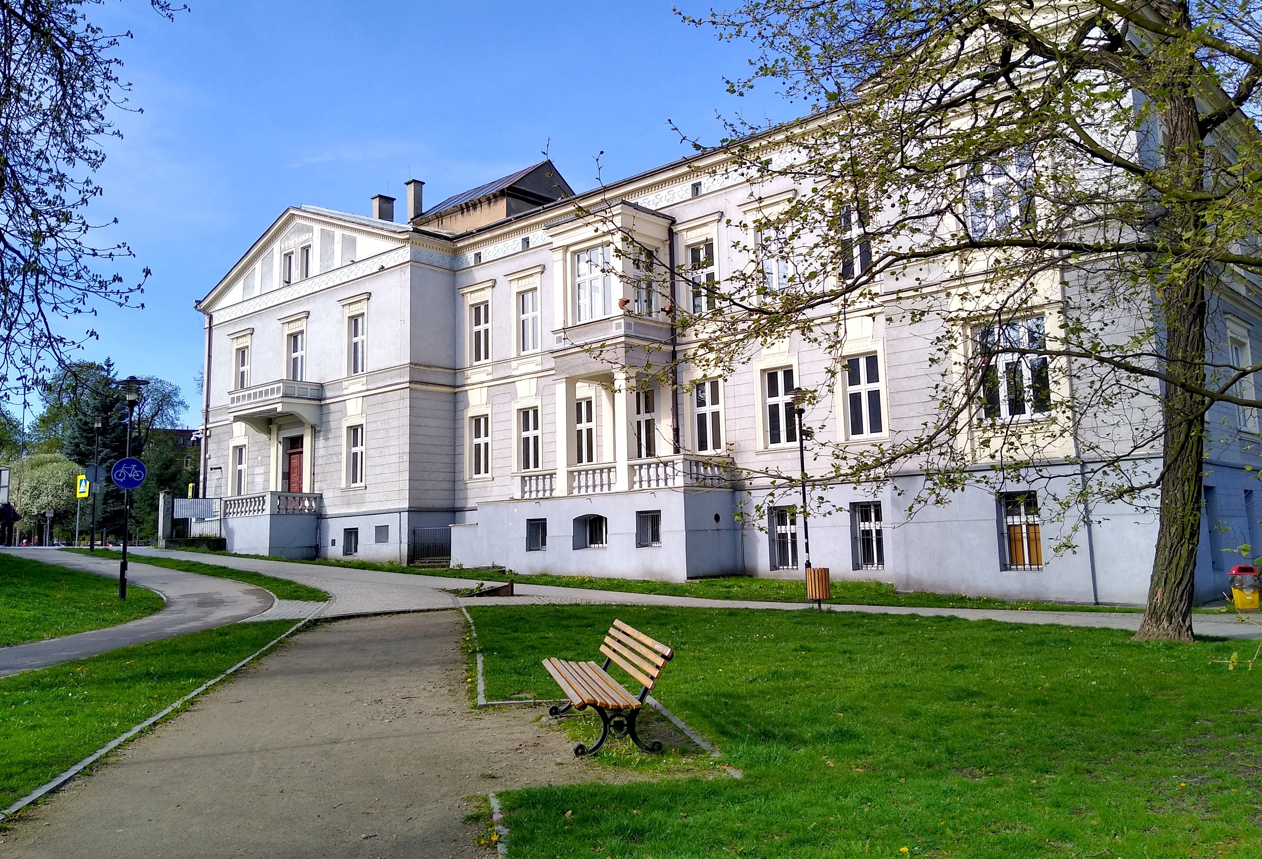 Miasto wspiera osoby z niepełnosprawnościami. W dawnej szkole muzycznej powstanie nowy ośrodek