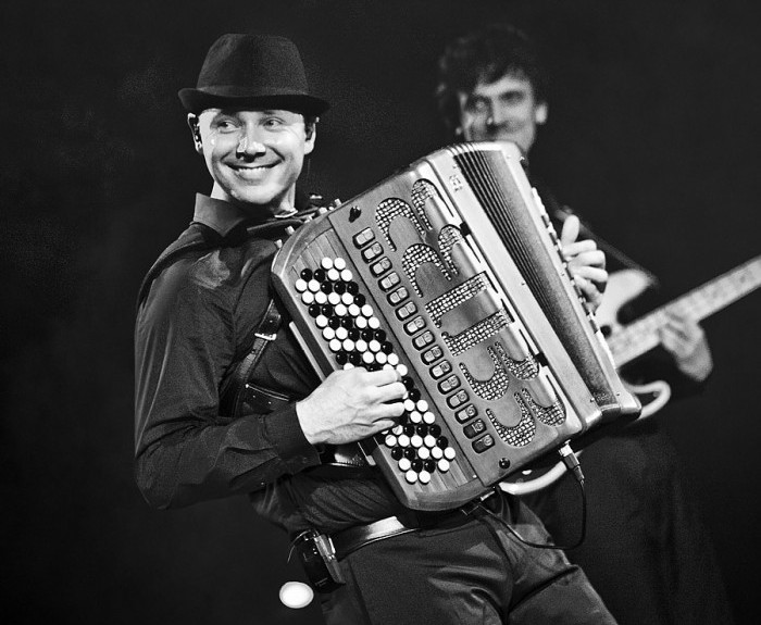 Marcin Wyrostek Duo