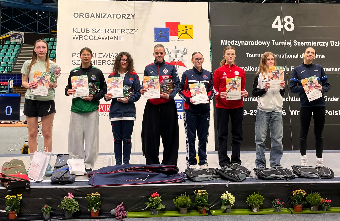 Szpadzistki z medalami