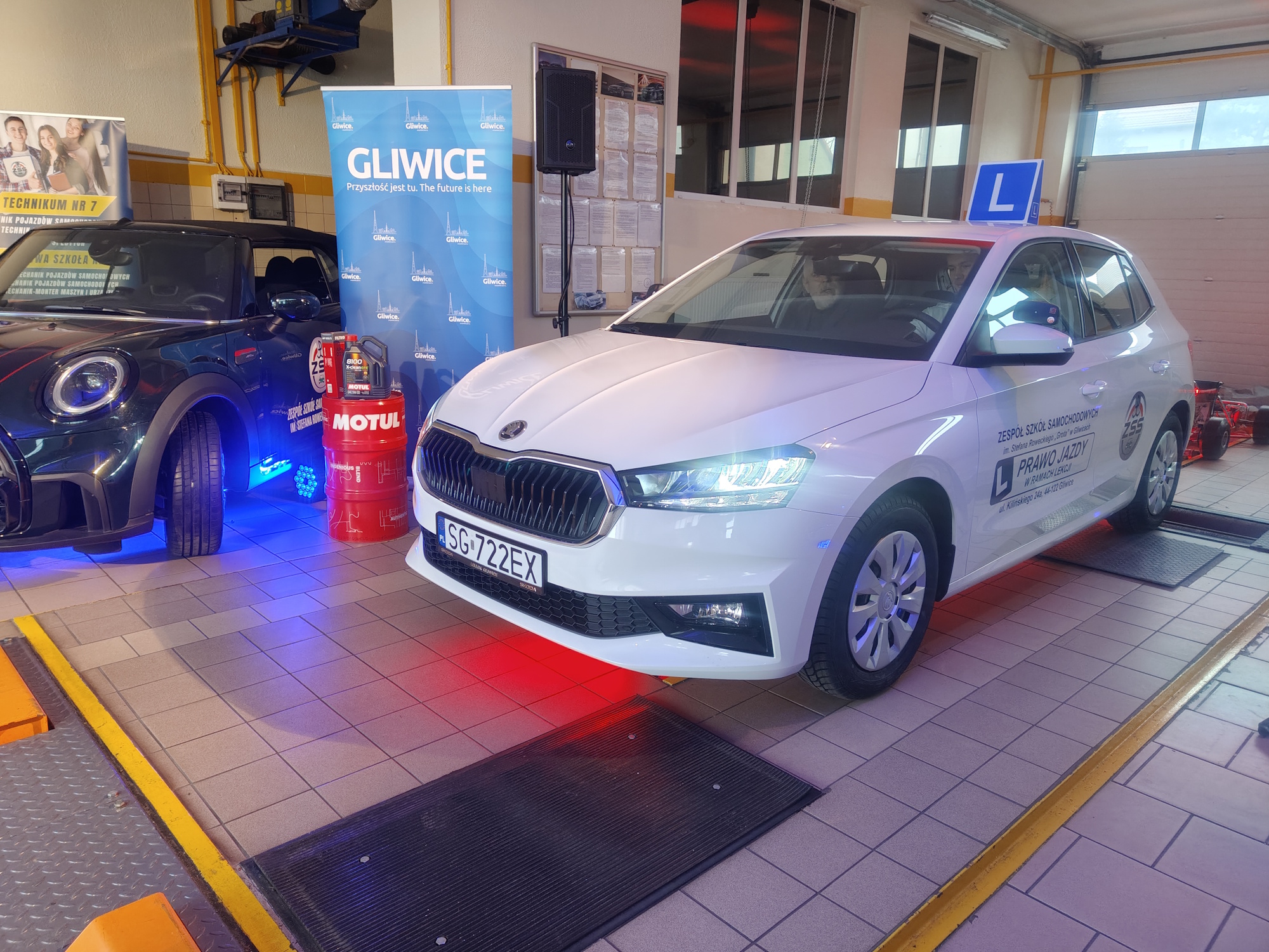 Gliwice stawiają na praktykę. Nowa Skoda Fabia od miasta pomoże uczniom zdać egzamin na prawo jazdy