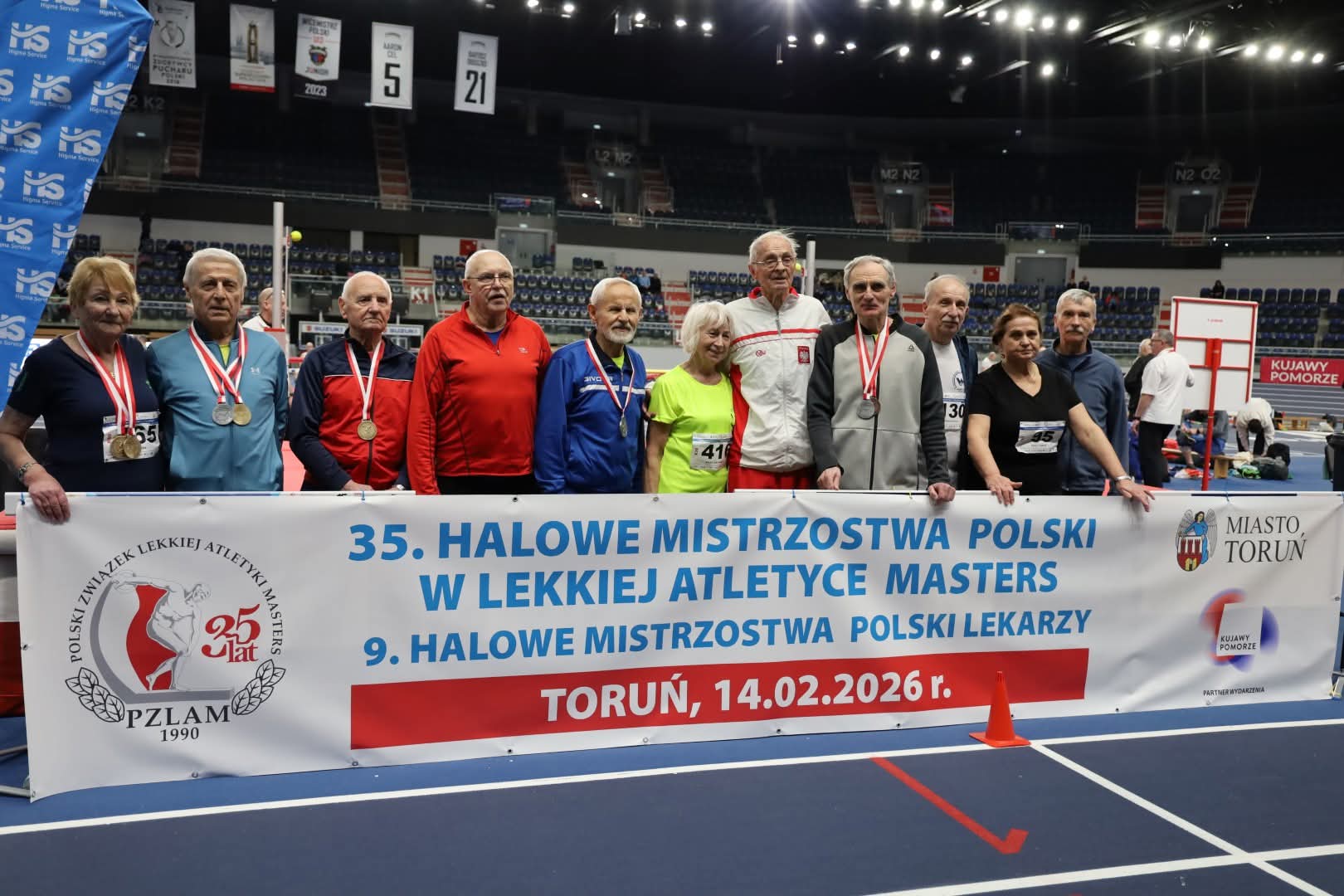 Zdjęcie grupowe gliwickich seniorów