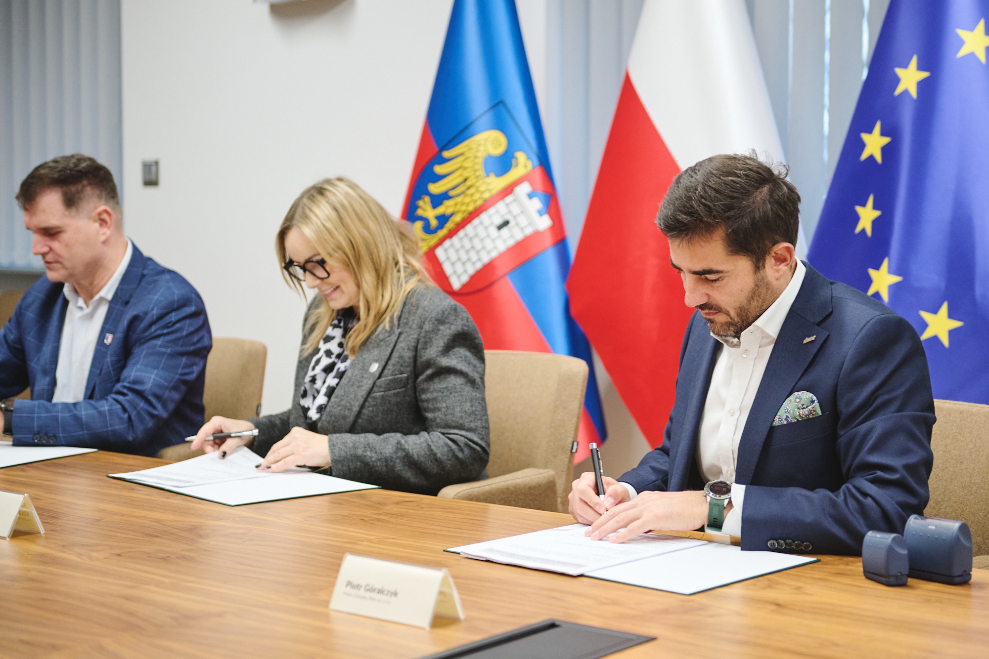 kobieta, mężczyźni